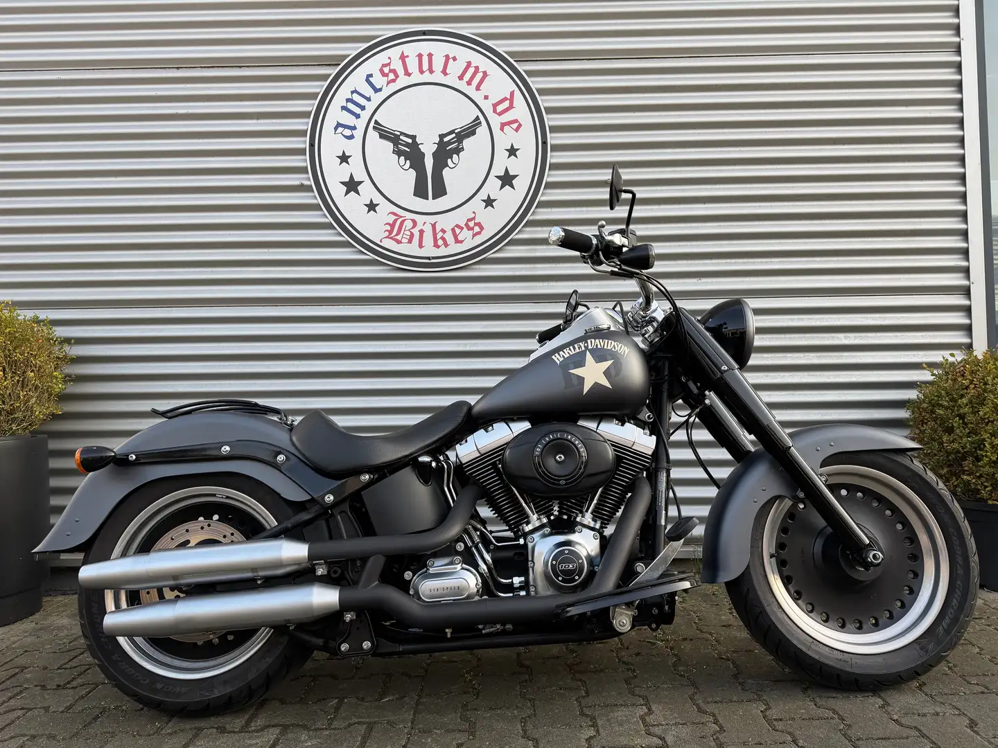Harley-Davidson FLSTFB Fat Boy Special 103 Retro Style Grau - 1