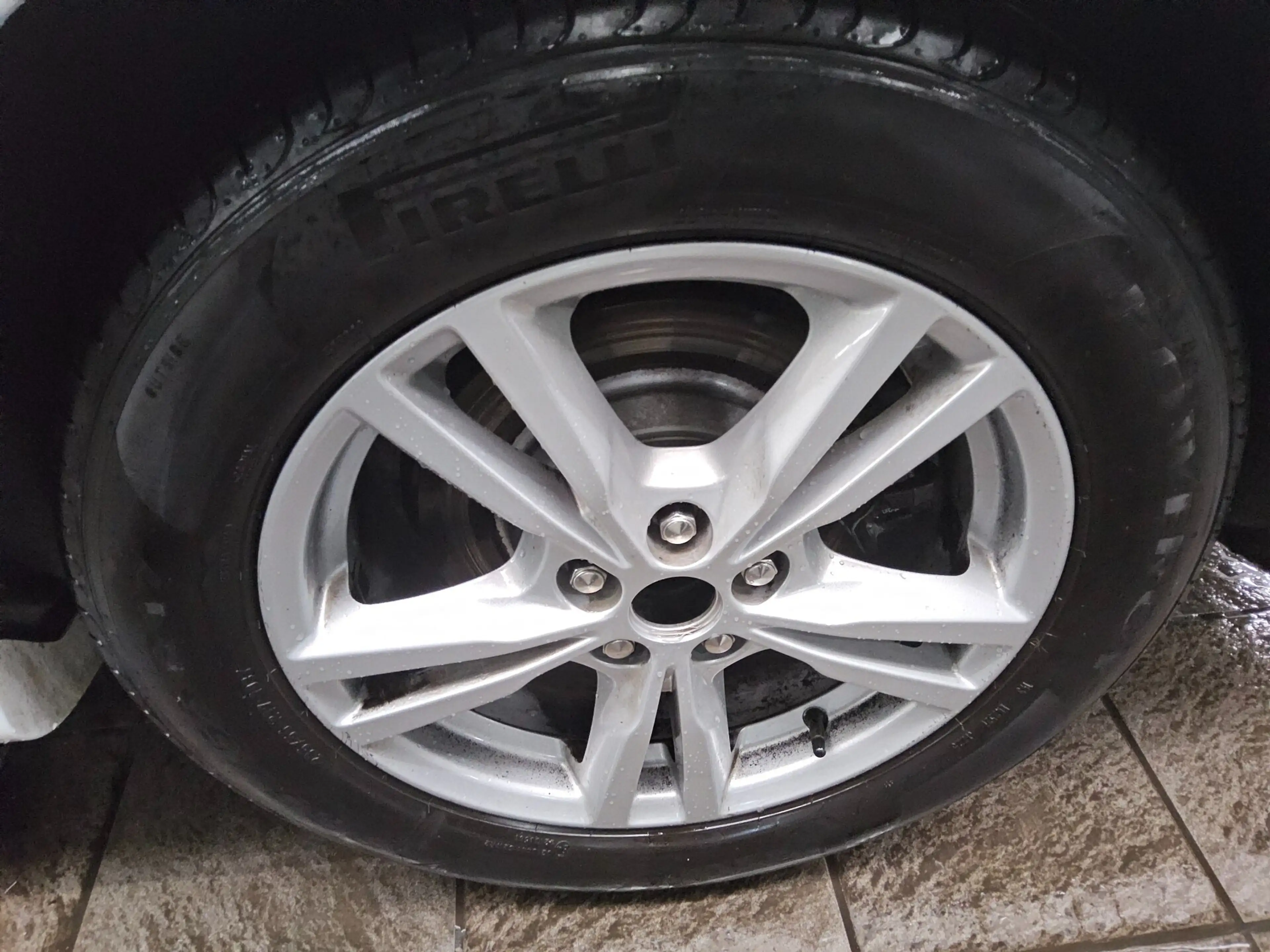 Ford S-Max — photo 10