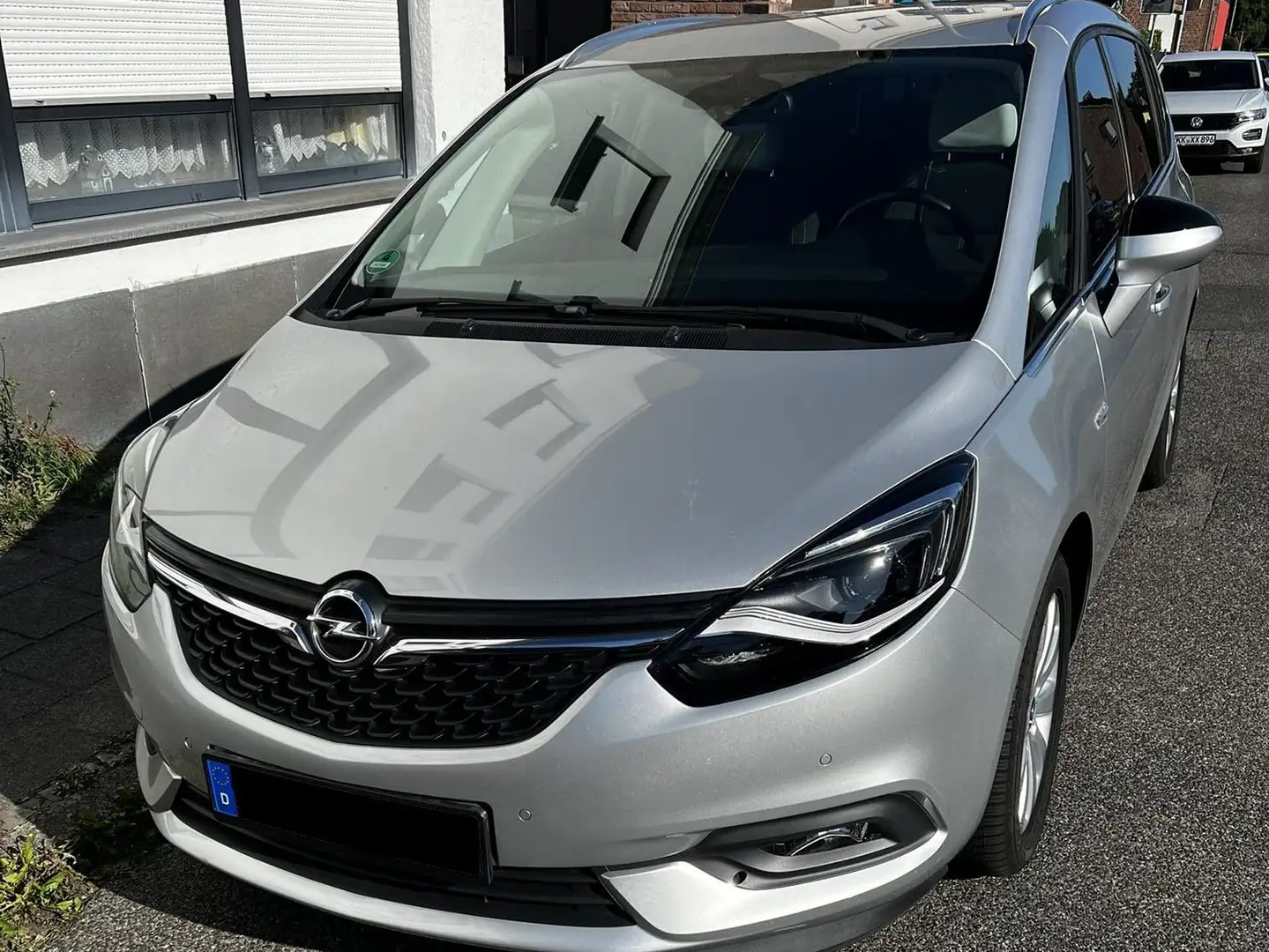 Opel Zafira Tourer Zafira Tourer 1.6 ECOTEC DIT Aut.Innovation Silber - 1