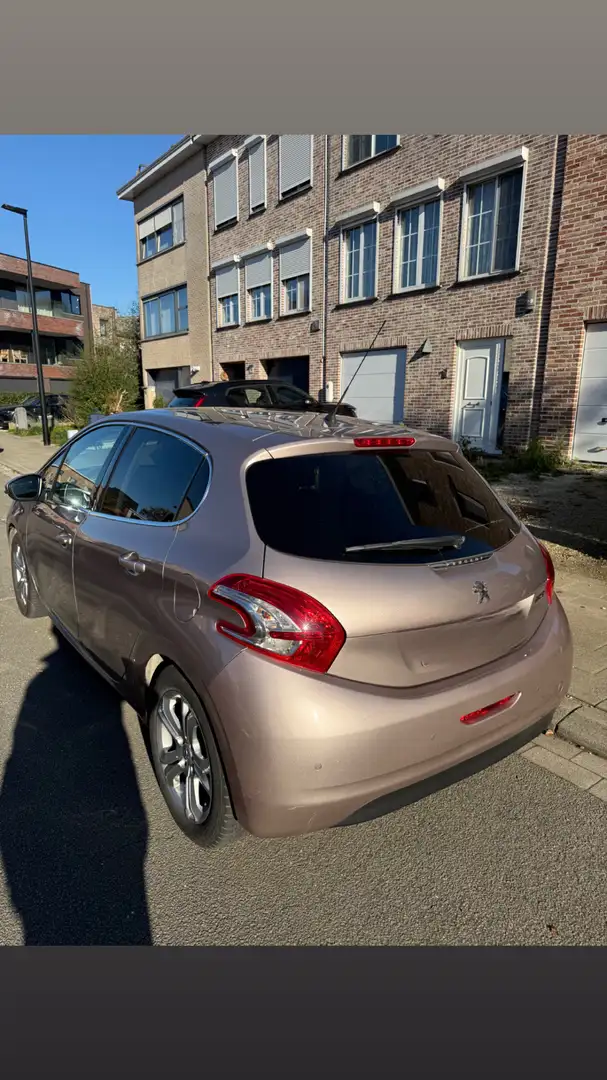 Peugeot 208 82 VTI Allure - 2