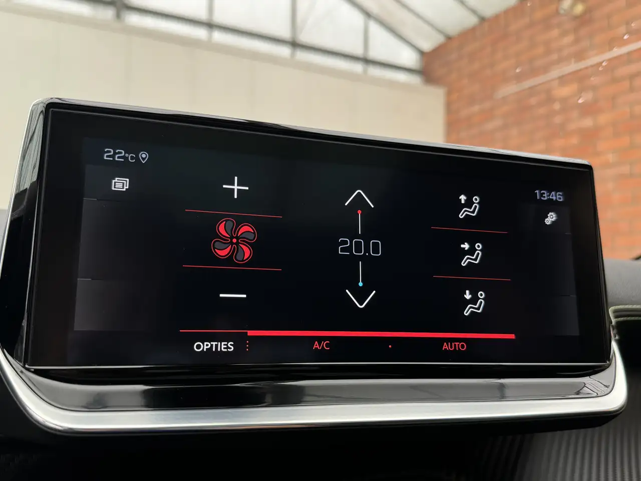 Peugeot 2008 PureTech 130 GT-Line Trekhaak afneembaar Schui, миниатюра 16