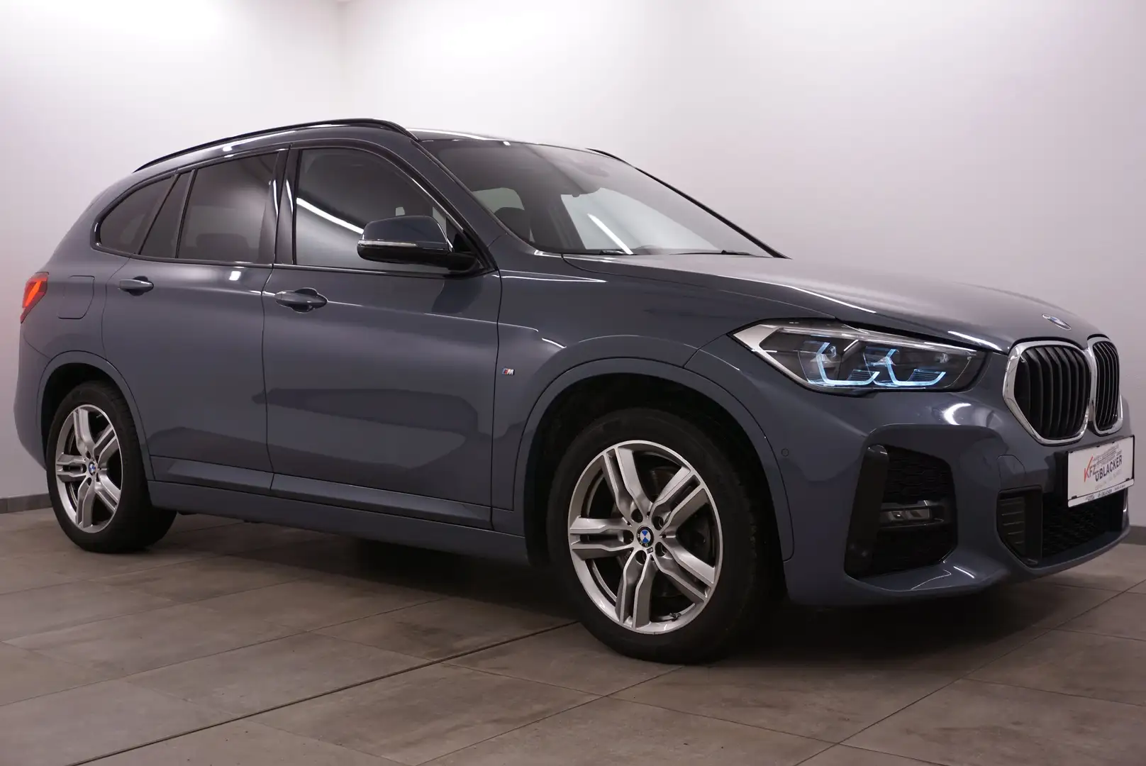 BMW X1 xDrive 25 e M Sport // Anhängervorrichtung // Gris - 1