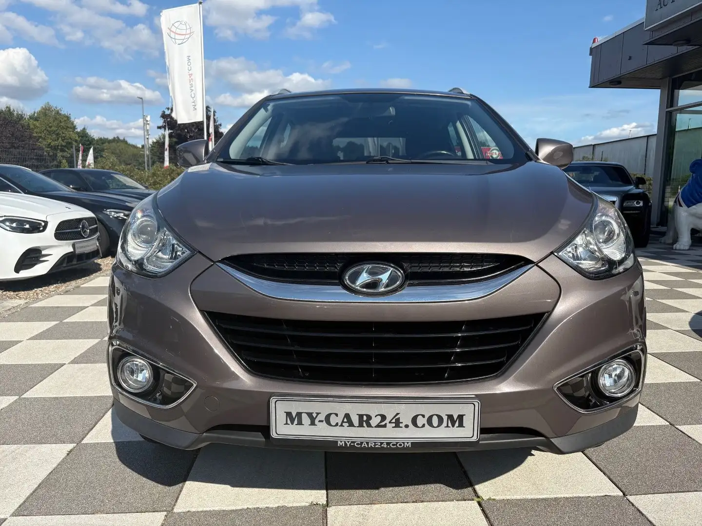 Hyundai iX35 2.0 Comfort 2WD*AHK*BT*FREISPRECH*PDC* Braun - 2