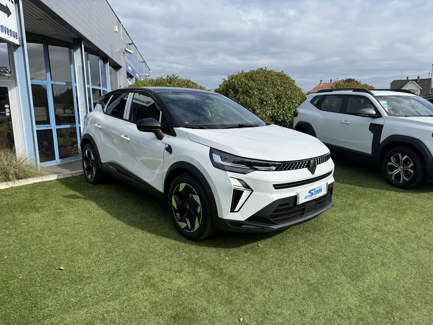 Renault Captur 1.3 TCE MILD HYBRID 160CH TECHNO EDC Blanc - 1