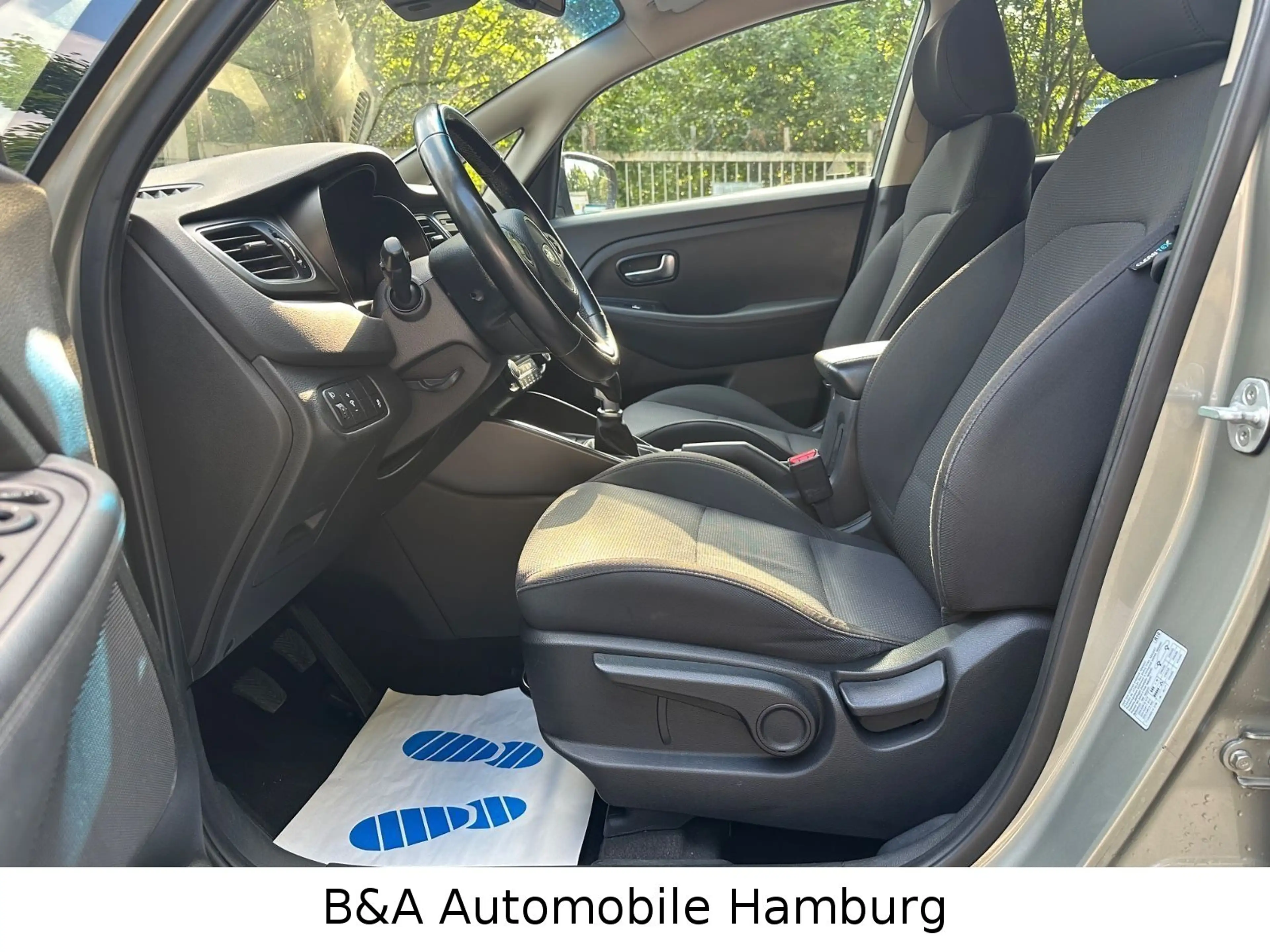 Kia Carens Edition 7 Sitze+2 Hand+Tüv/Au Neu+Navi — photo 8