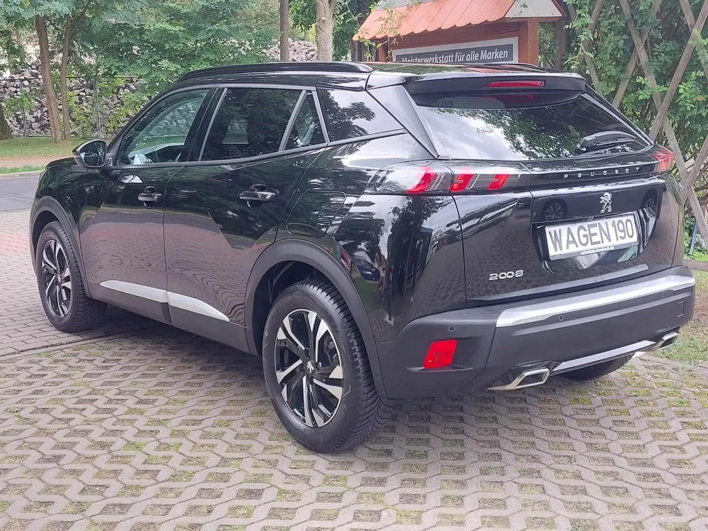 Peugeot 2008 Allure Pack PureTech 130 Noir - 2