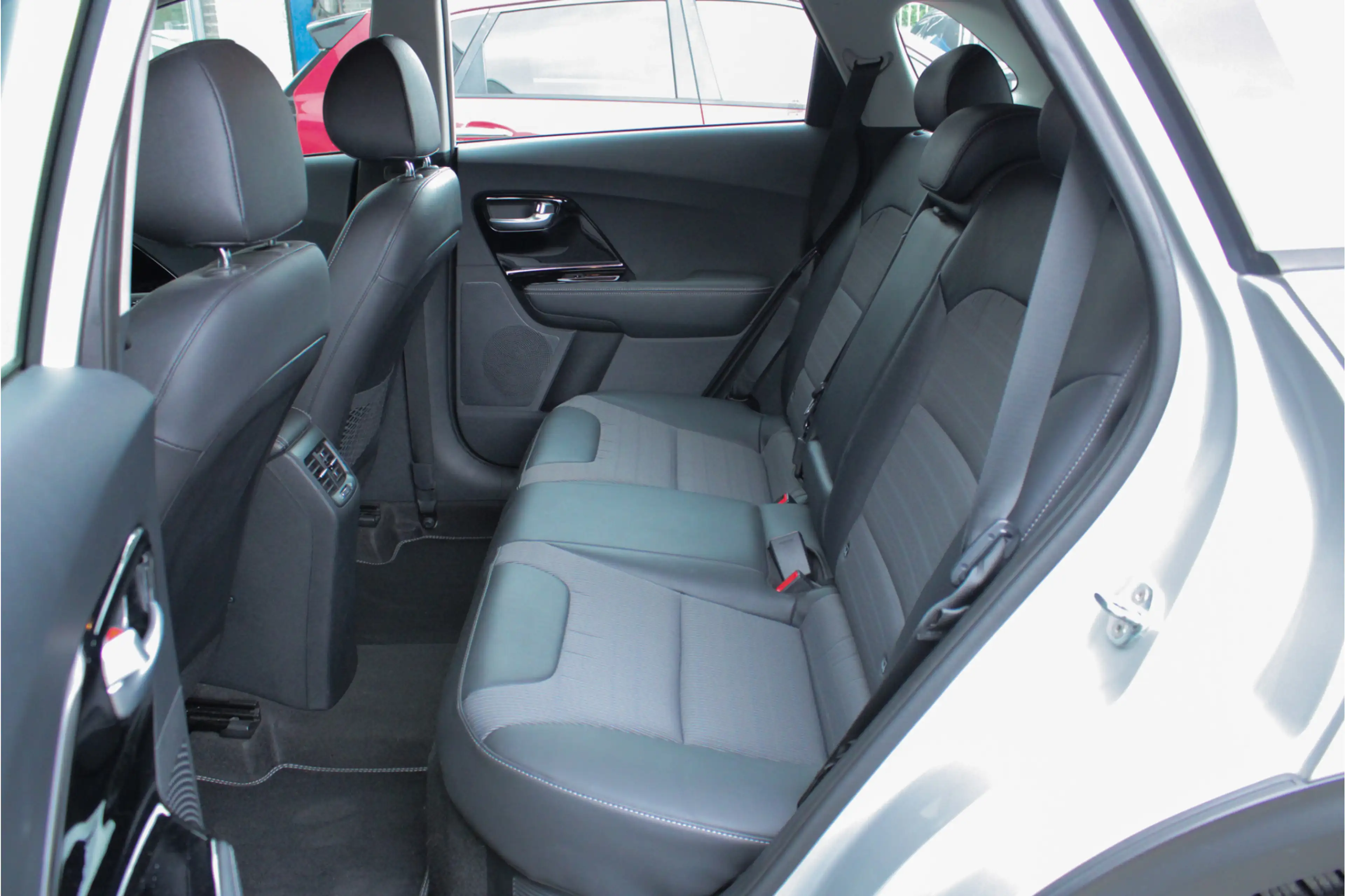 Kia Niro 1.6 GDi Hybrid DynamicLine |Apple/Android|stoel/st — photo 31