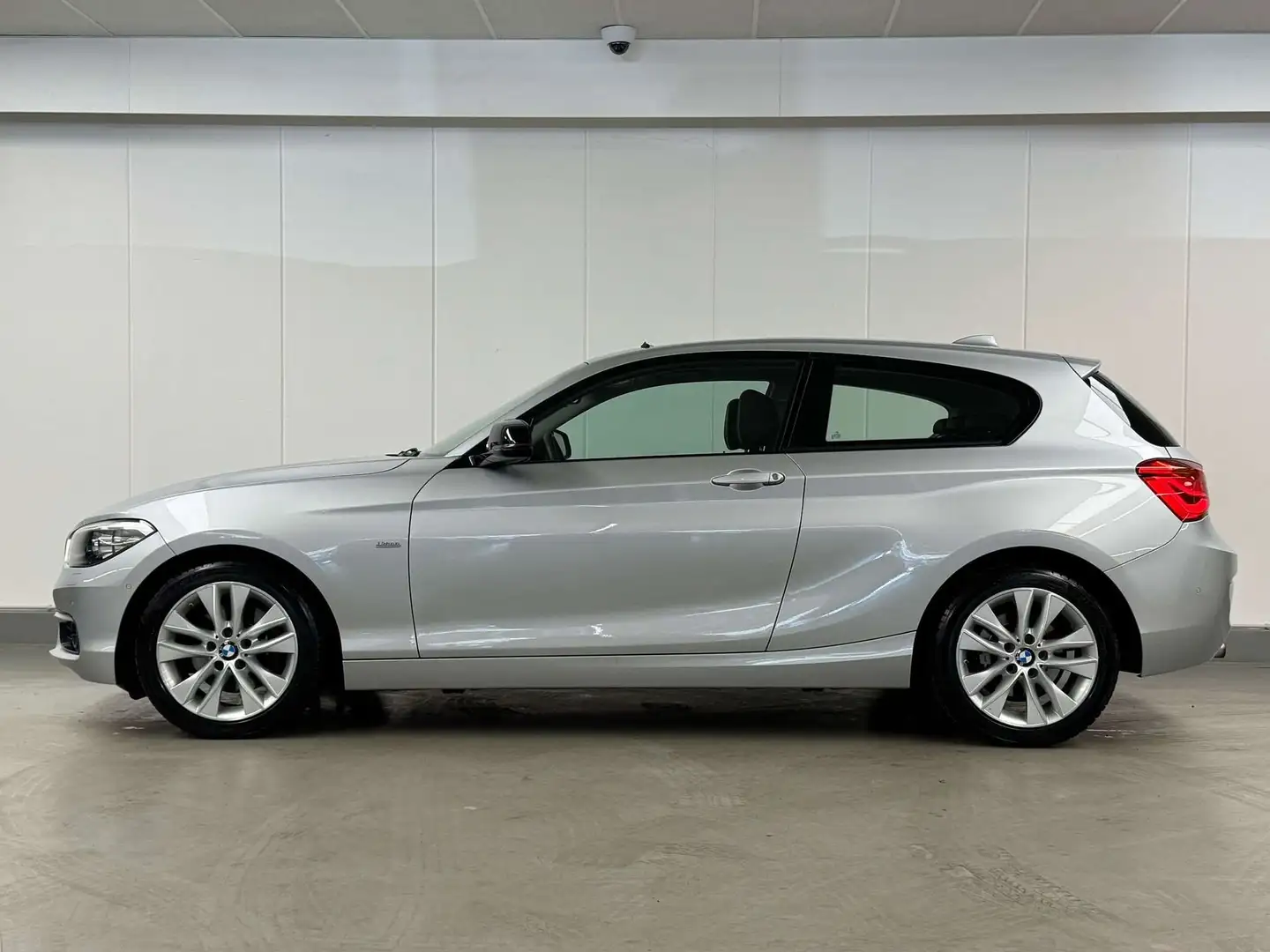 BMW 125 IA 218 CV TOIT OUVRANT CAMERA GPS CUIR AUTO REG JA Argent - 2