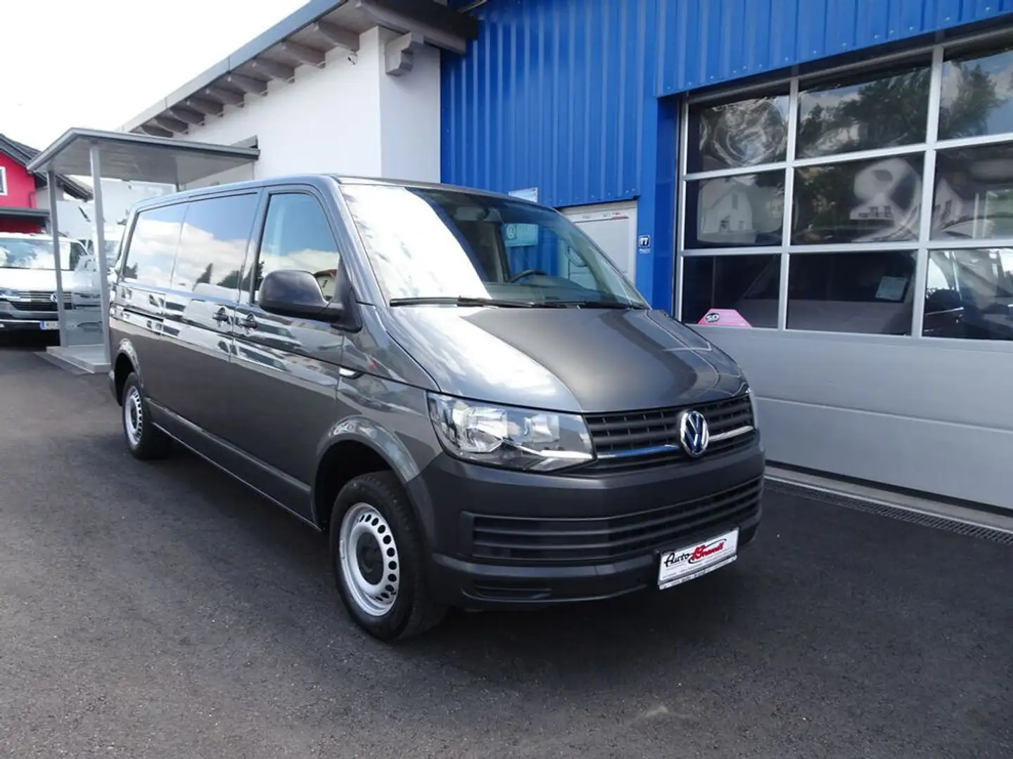 Volkswagen T6 Transporter 2,0 TDI Kastenwagen LR Gris - 1