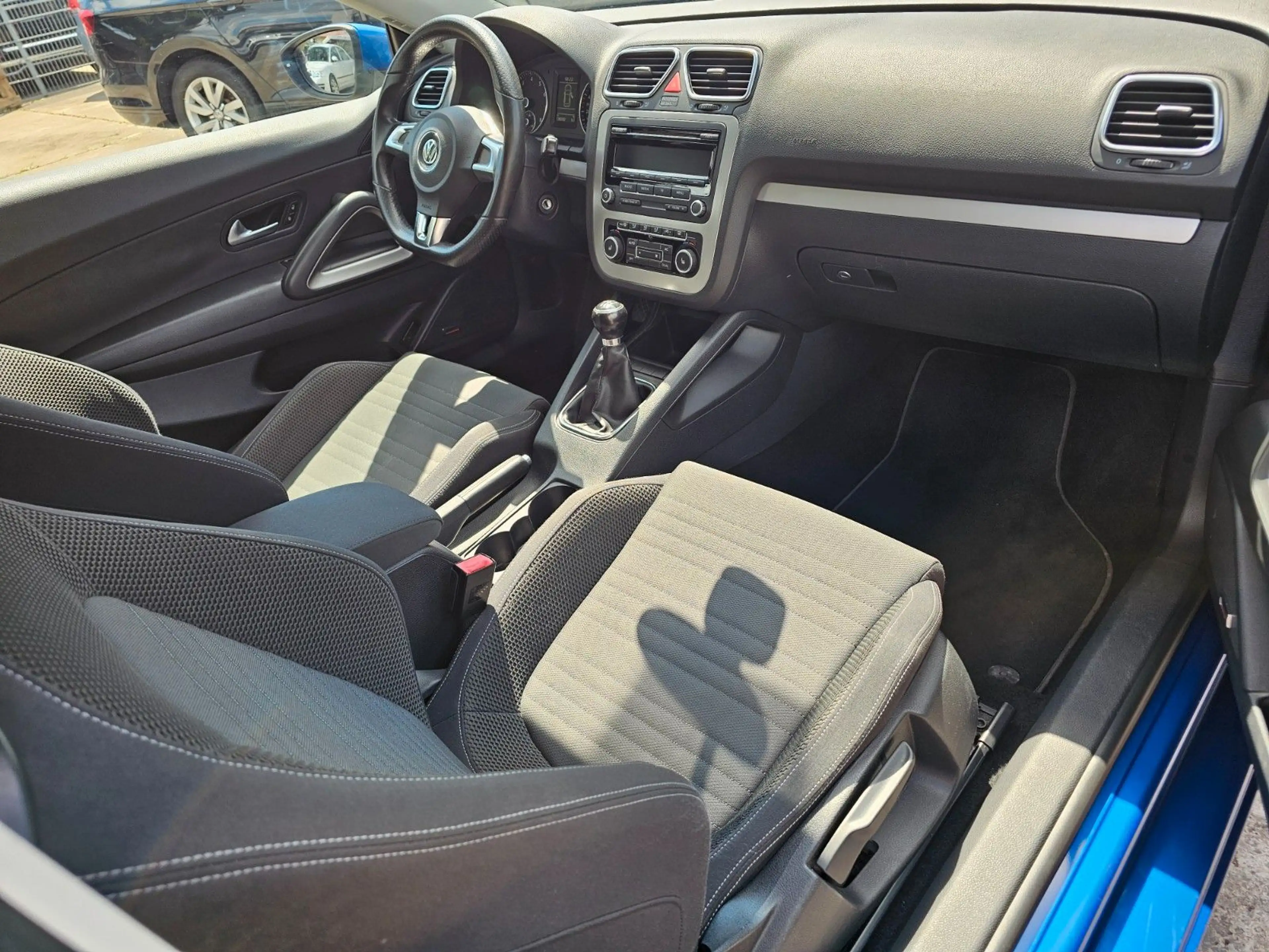 Volkswagen Scirocco 1.4 TSI 118 kW Xenon Dynaudio 1.Hand — photo 7