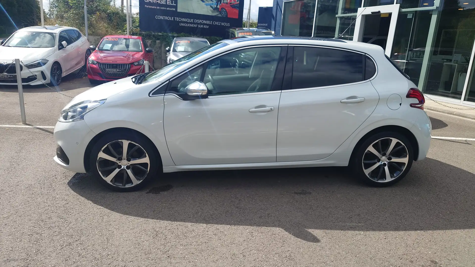 Peugeot 208 208 e-HDi 115 Stop Blanc - 2