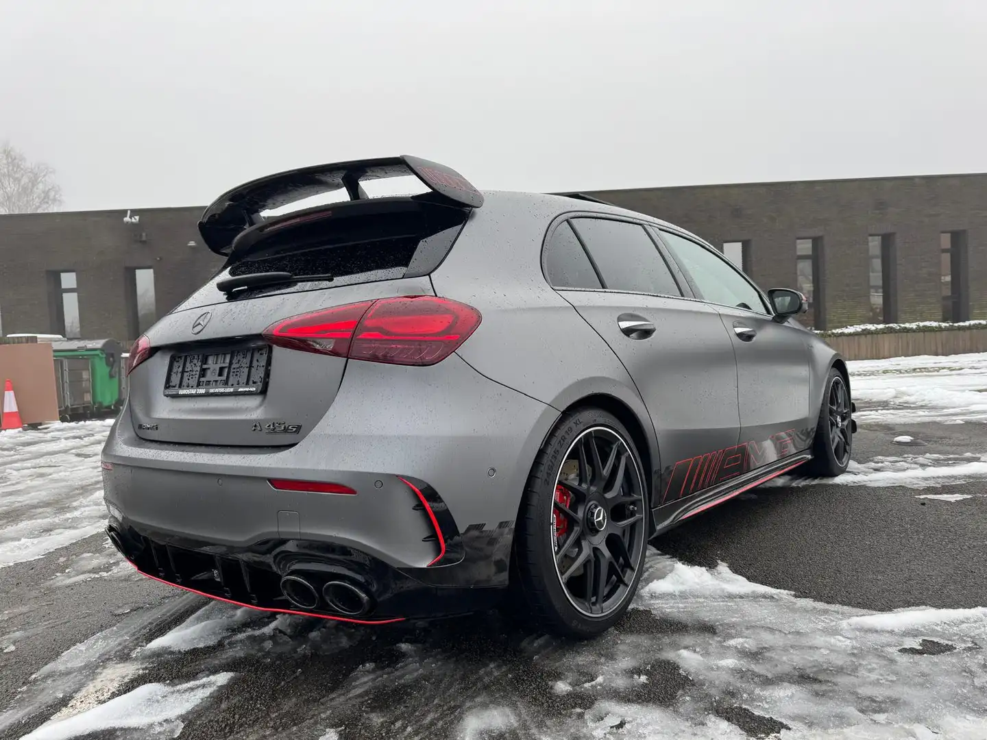 Mercedes-Benz A 45 AMG S 4-Matic+ Edition Street-Pano-Full Šedá - 2