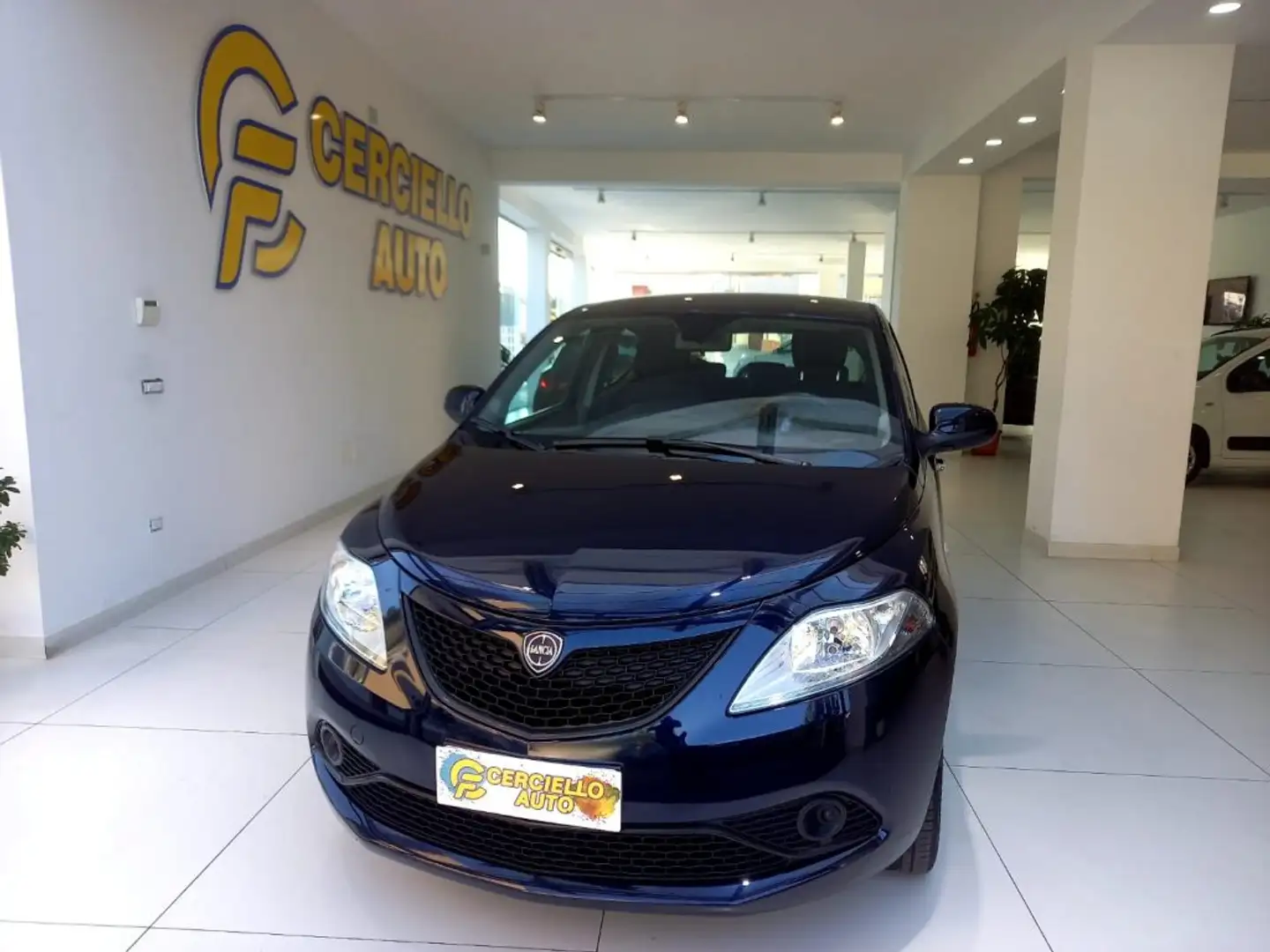 Lancia Ypsilon 1.2 69 CV 5 porte Gold tua da €129 Blu/Azzurro - 1