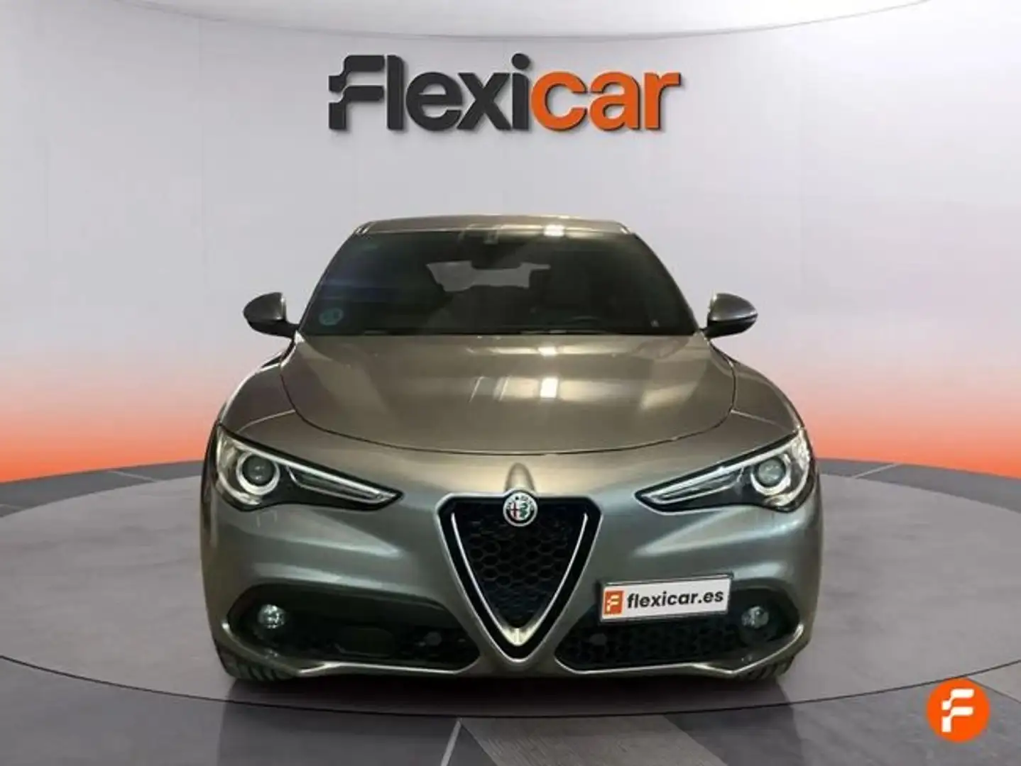 Alfa Romeo Stelvio 2.2 Executive Q4 210 Aut. Gris - 2