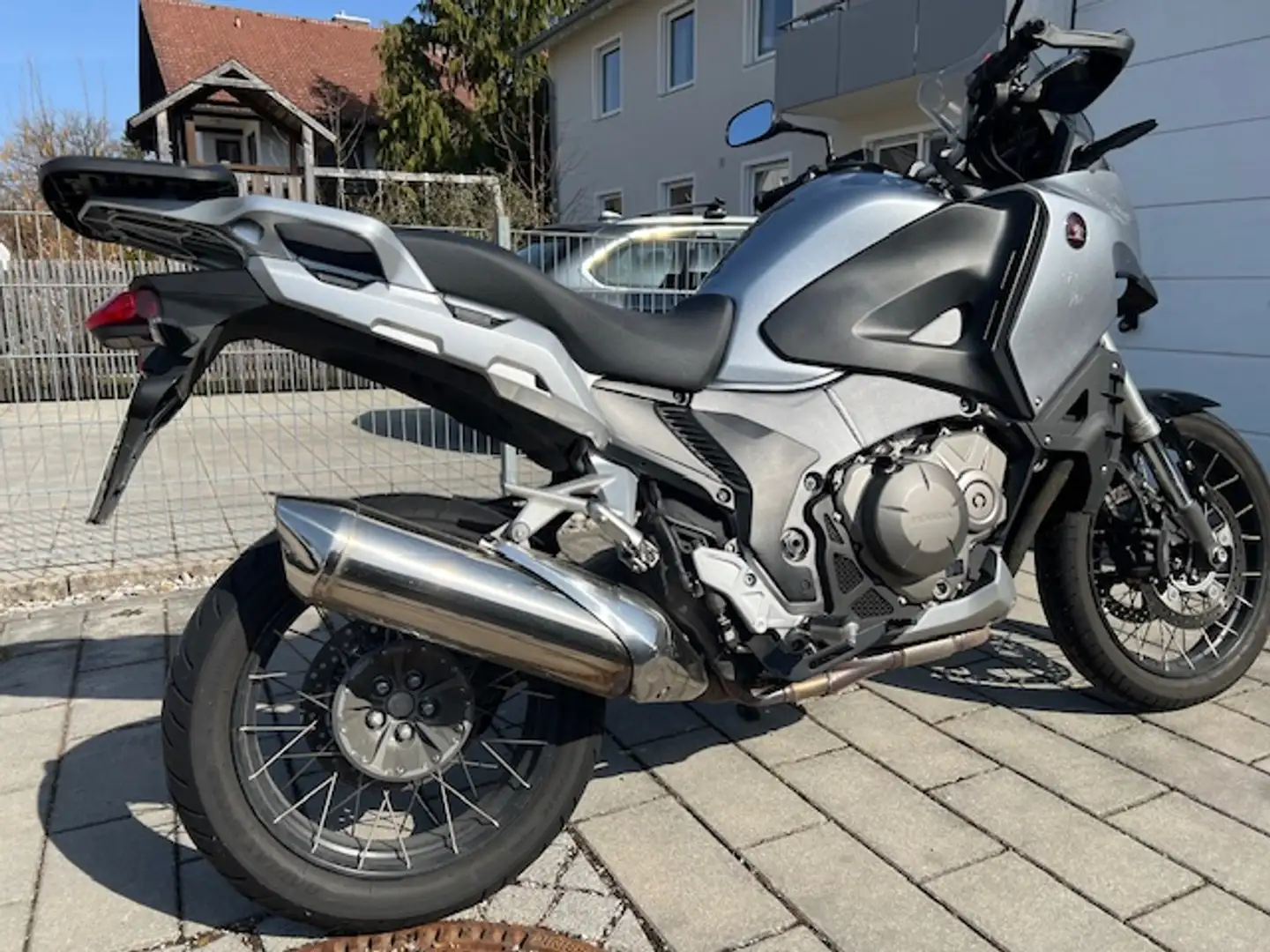 Honda Crosstourer wenig km gefahren Plateado - 1