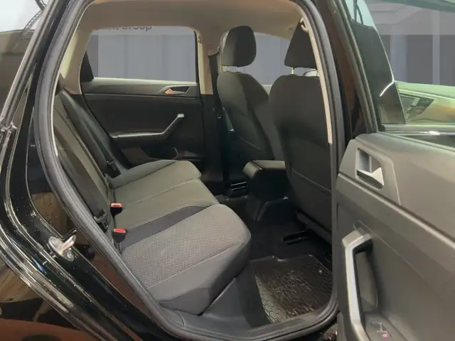 Volkswagen Polo view 9