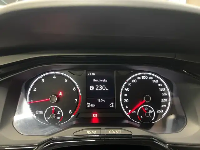 Volkswagen Polo view 13