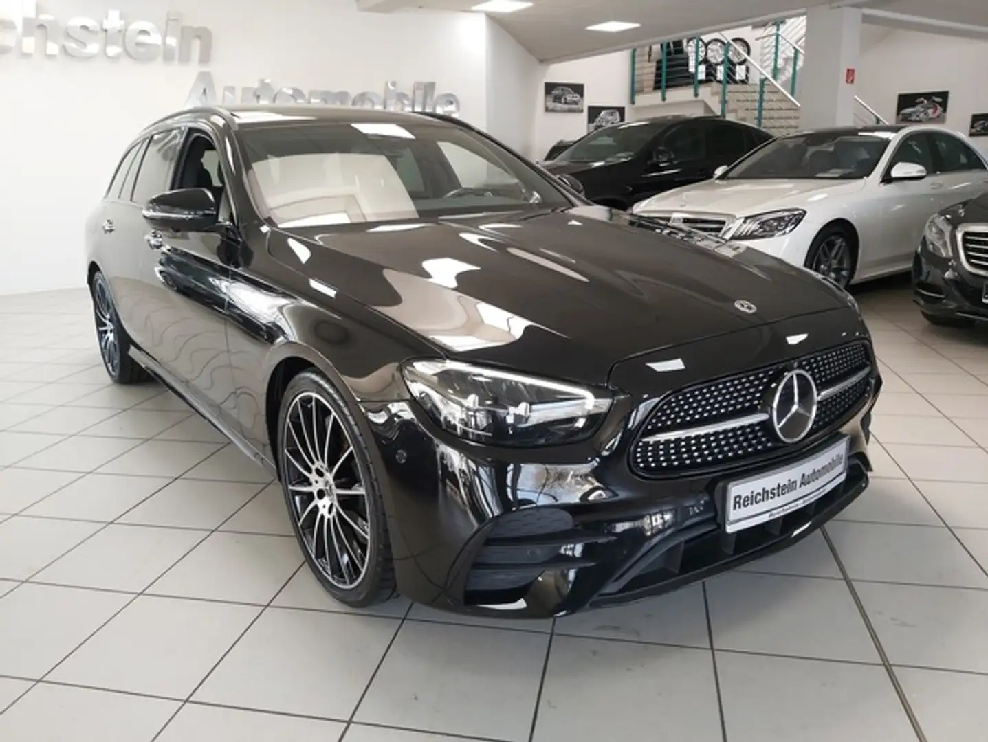 Mercedes-Benz E 400 d T 4M AMG NIGHT AHK AIRM NETTO 38.800 Schwarz - 2