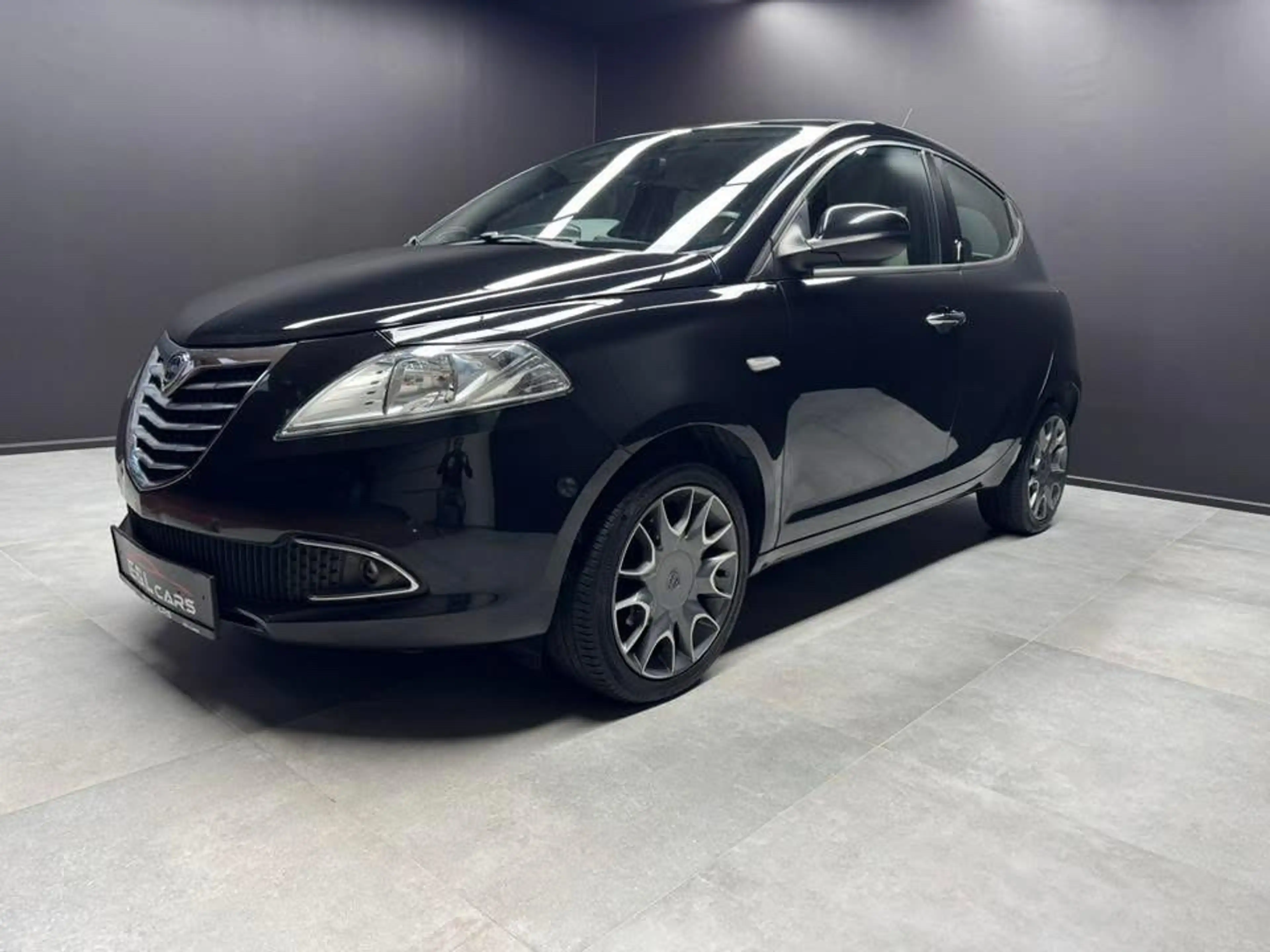 Lancia Ypsilon Ypsilon 1.2i **12 mois de garantie**