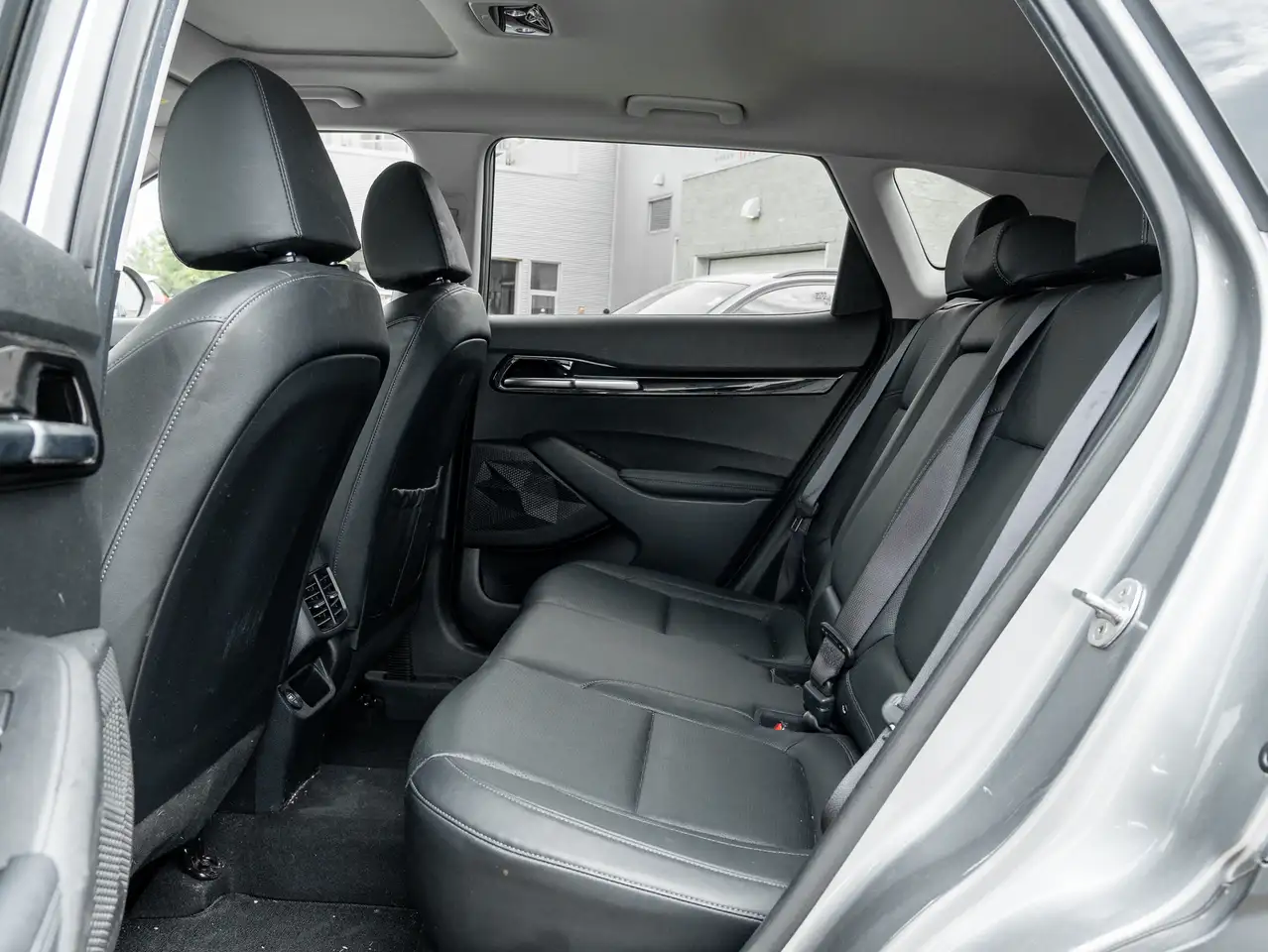 Kia Seltos снимка Kia Seltos
