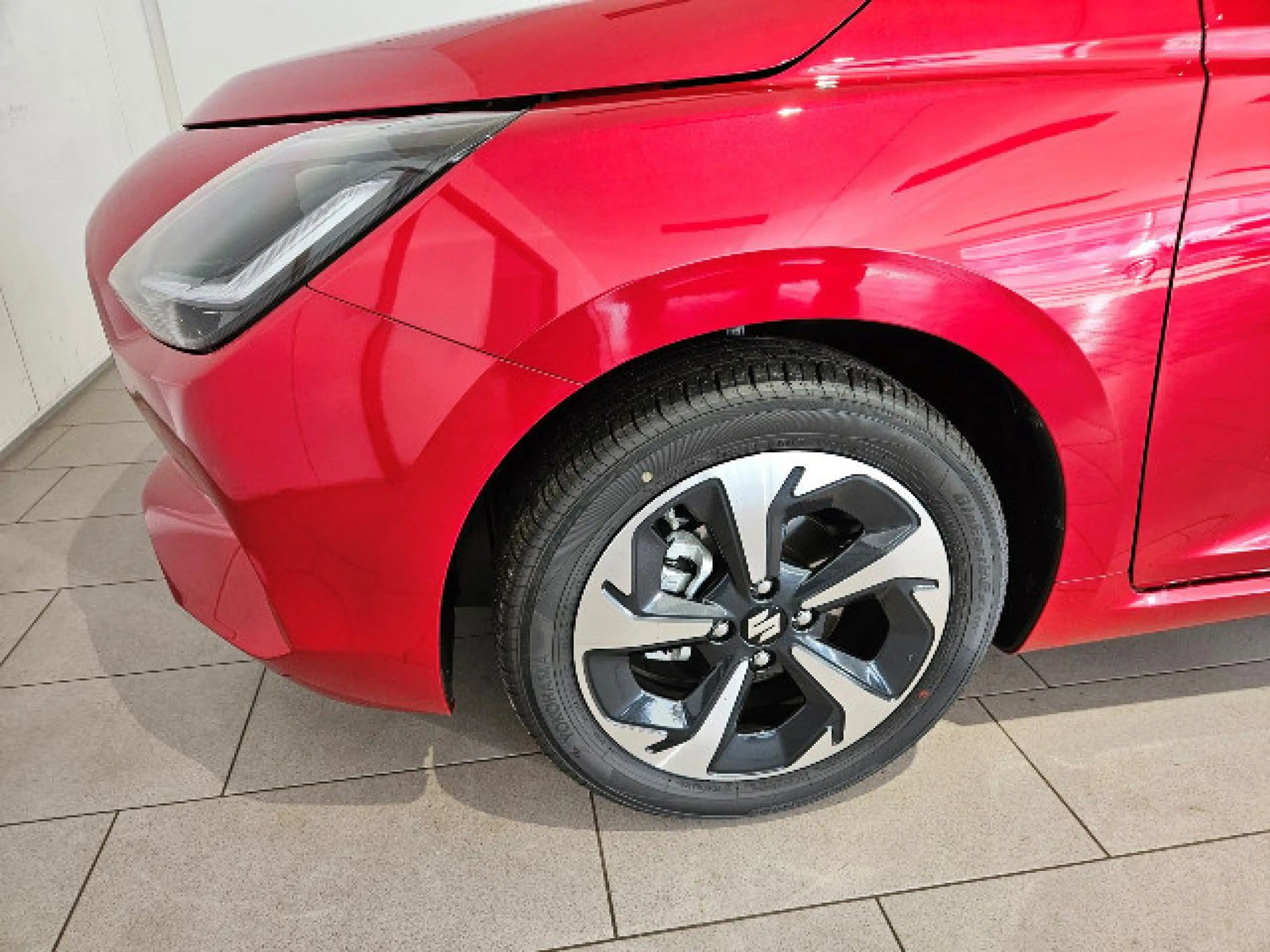 Suzuki Swift 1.2 Hybrid Comfort+ AHK LED ACC Navi  Klimaa — photo 3