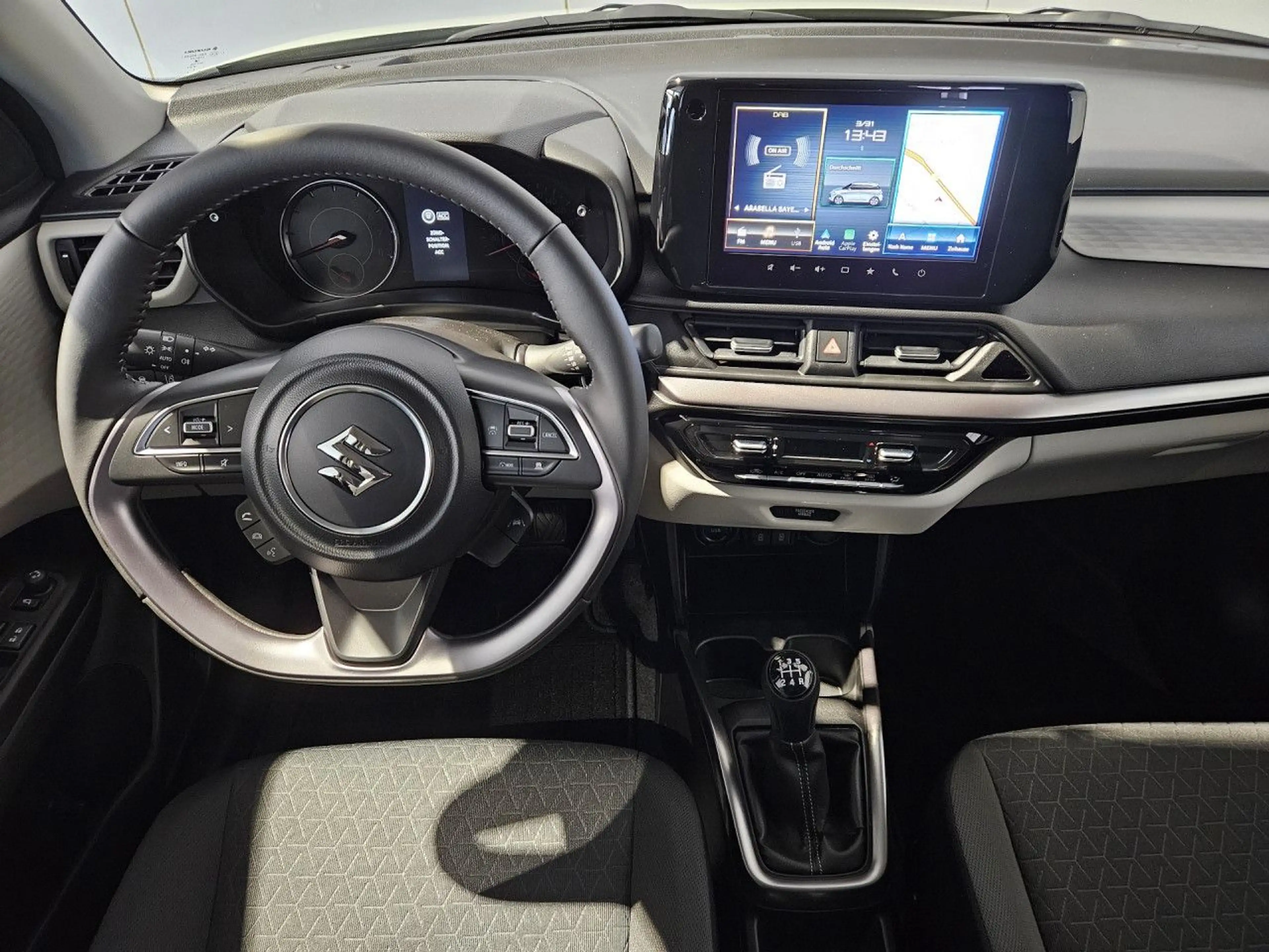 Suzuki Swift 1.2 Hybrid Comfort+ AHK LED ACC Navi  Klimaa — photo 9