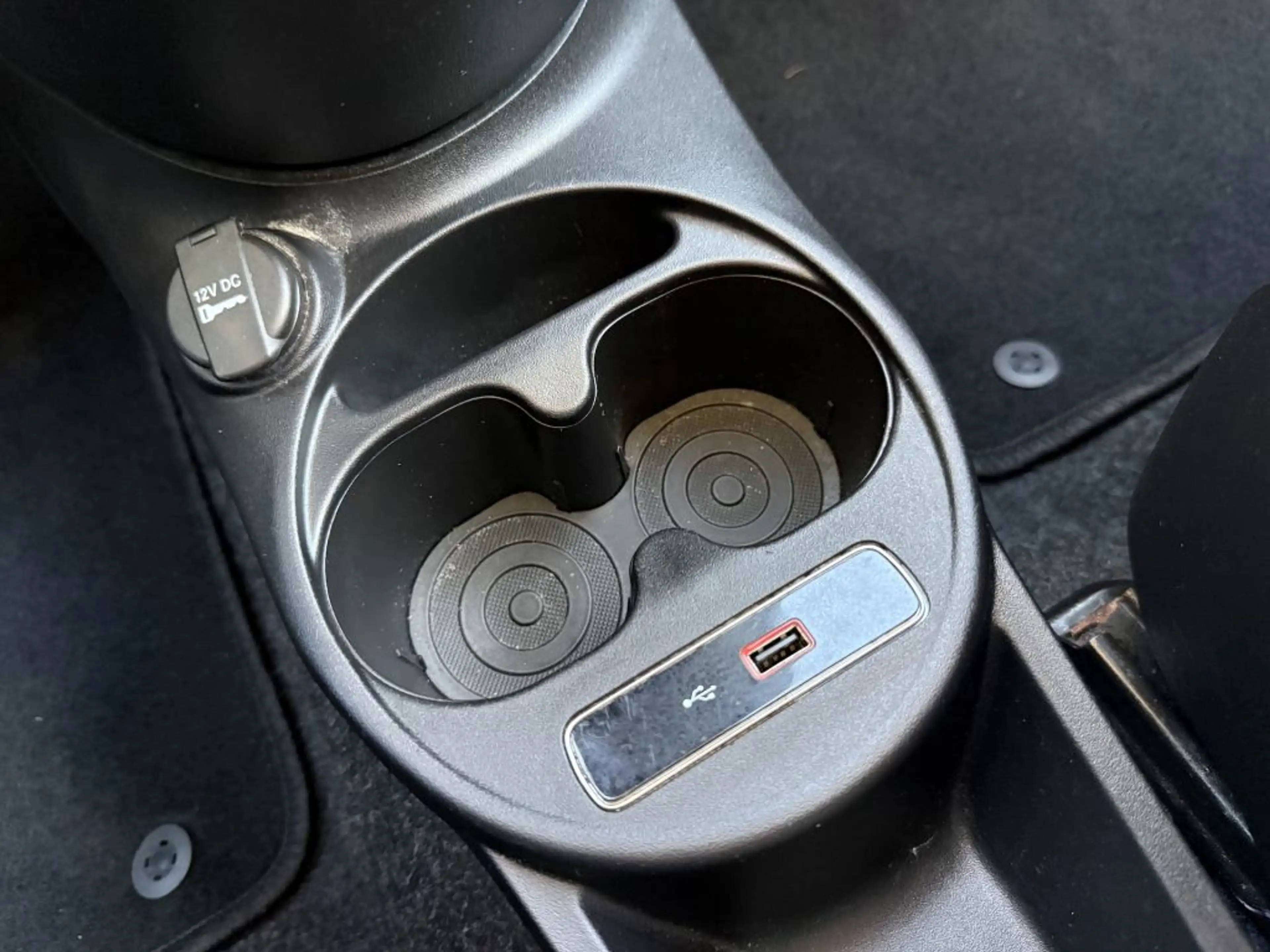 Fiat 500 C 1.2 8V Dualogic Start&Stopp Collezione — photo 18