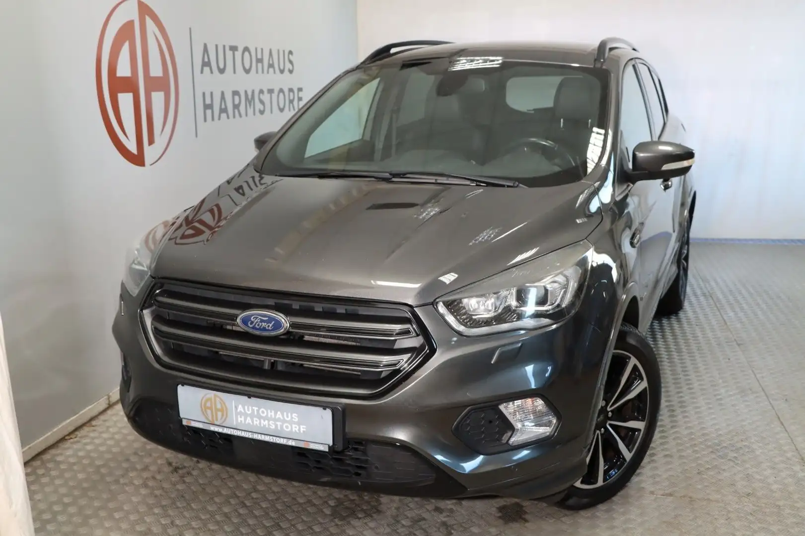 Ford Kuga ST-Line Allrad AHK Kein VK an Privat Grijs - 1