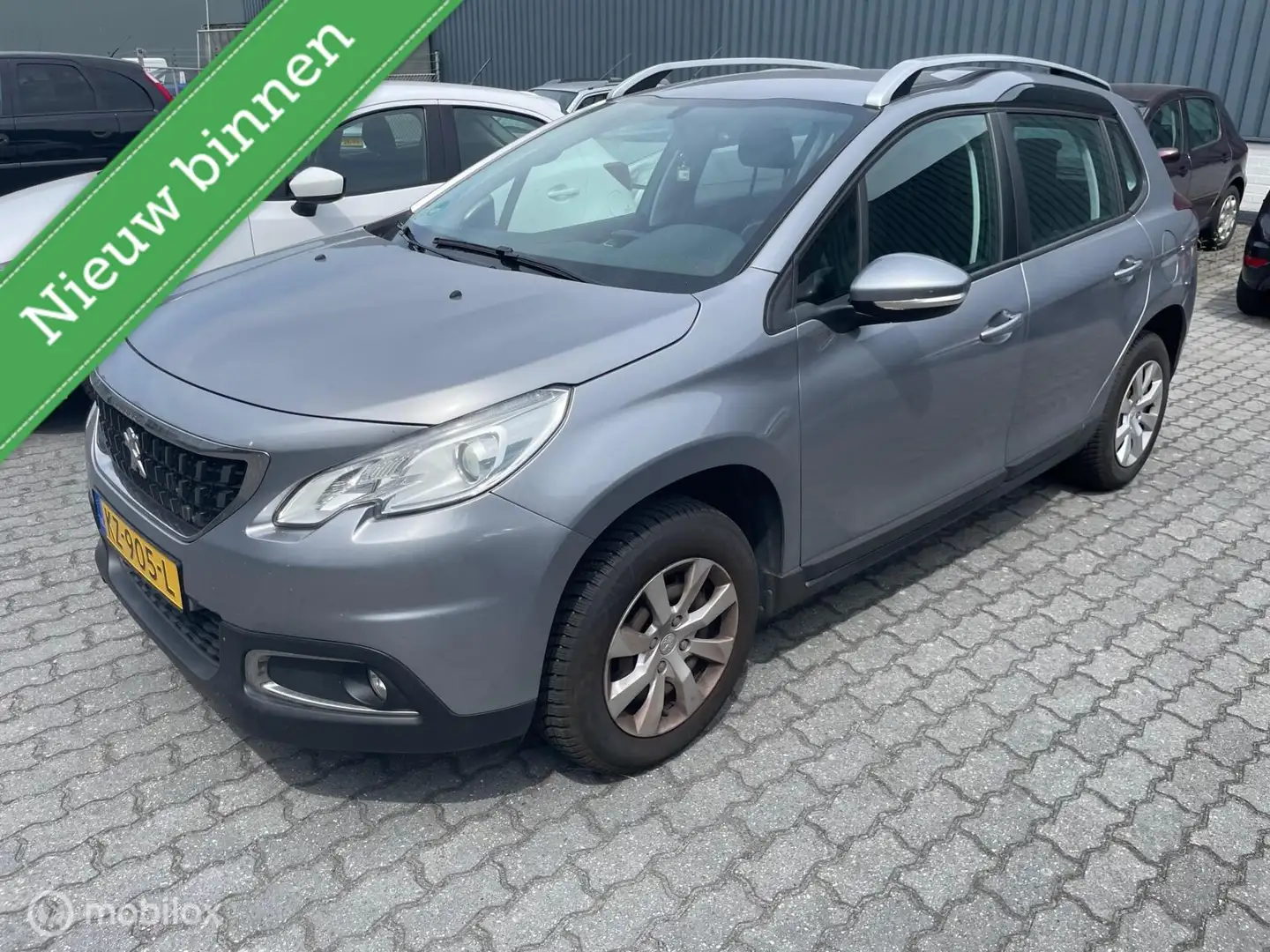 Peugeot 2008 1.2 PureTech Blue Lion/Navi/Tel/ Grijs - 1