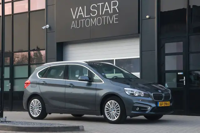 BMW 220 2-serie Active Tourer 220i Luxury | Trekhaak | Cam
