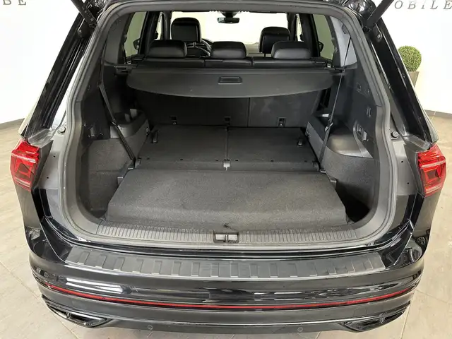 Volkswagen Tiguan Allspace view 6