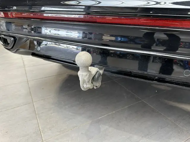 Volkswagen Tiguan Allspace view 7