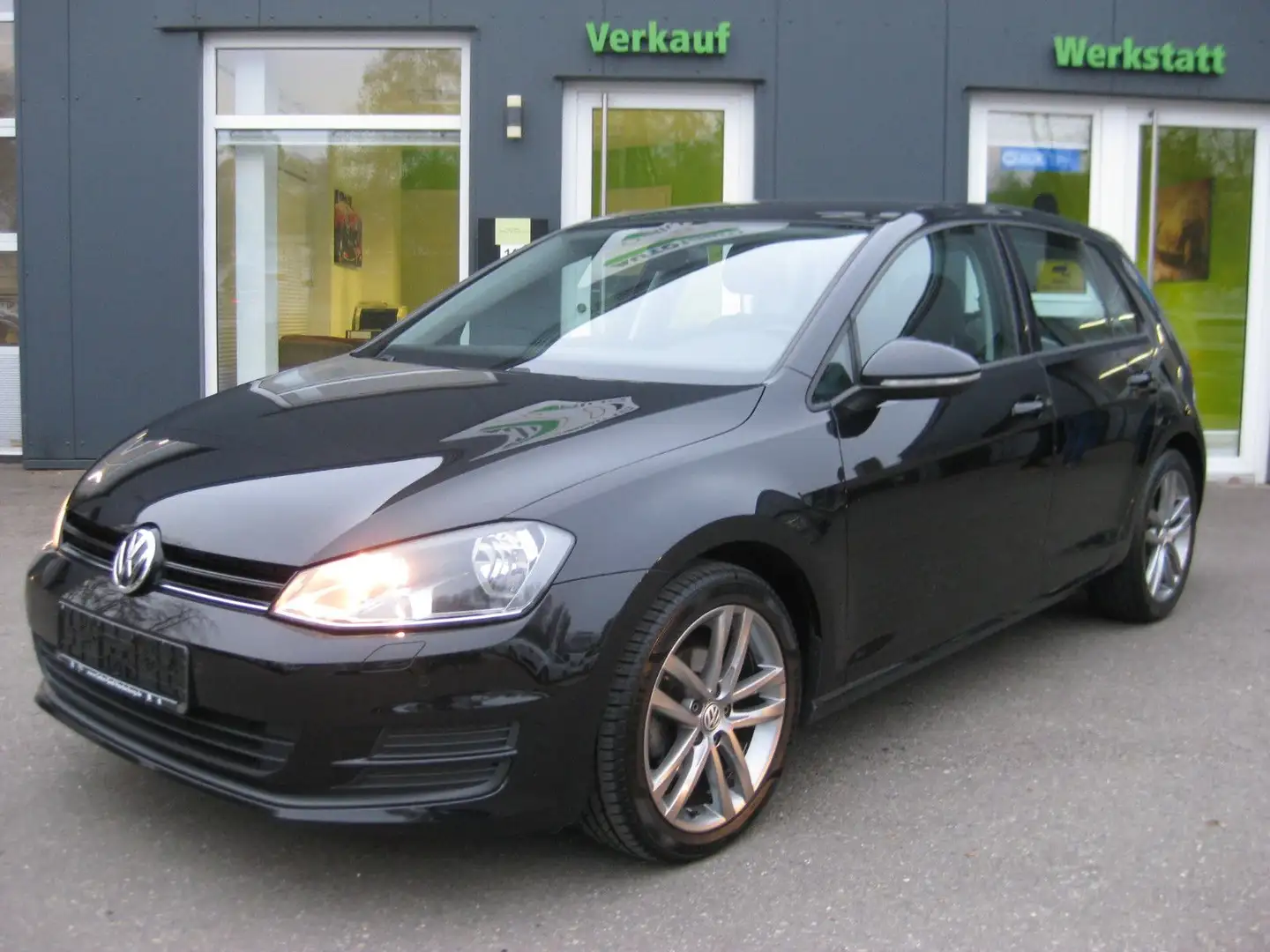 Volkswagen Golf VII 1.2 Lim. Trendline Noir - 1