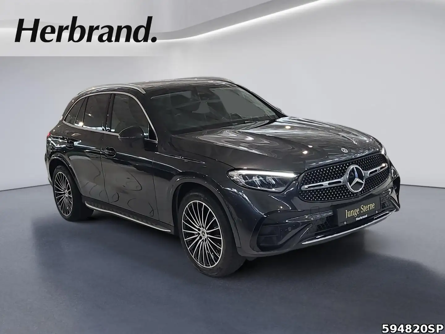 Mercedes-Benz GLC 300 4M AMG Pano AHK Standhzg. 360° Memory Grau - 2