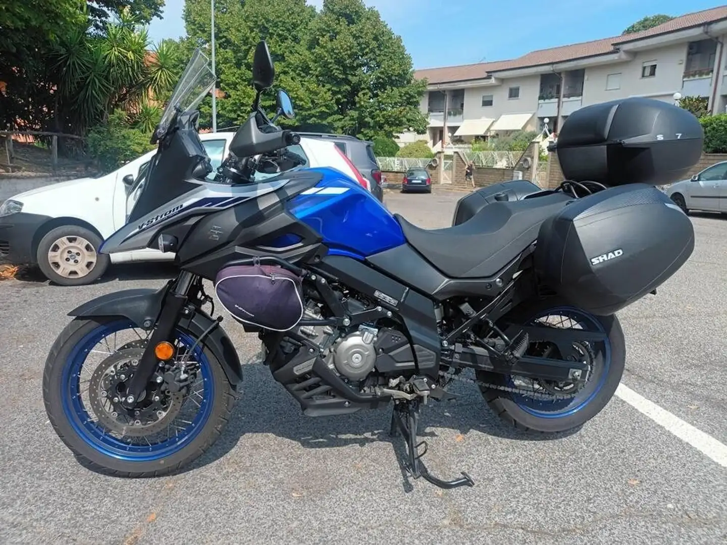 Suzuki V-Strom 650 XT Albastru - 1