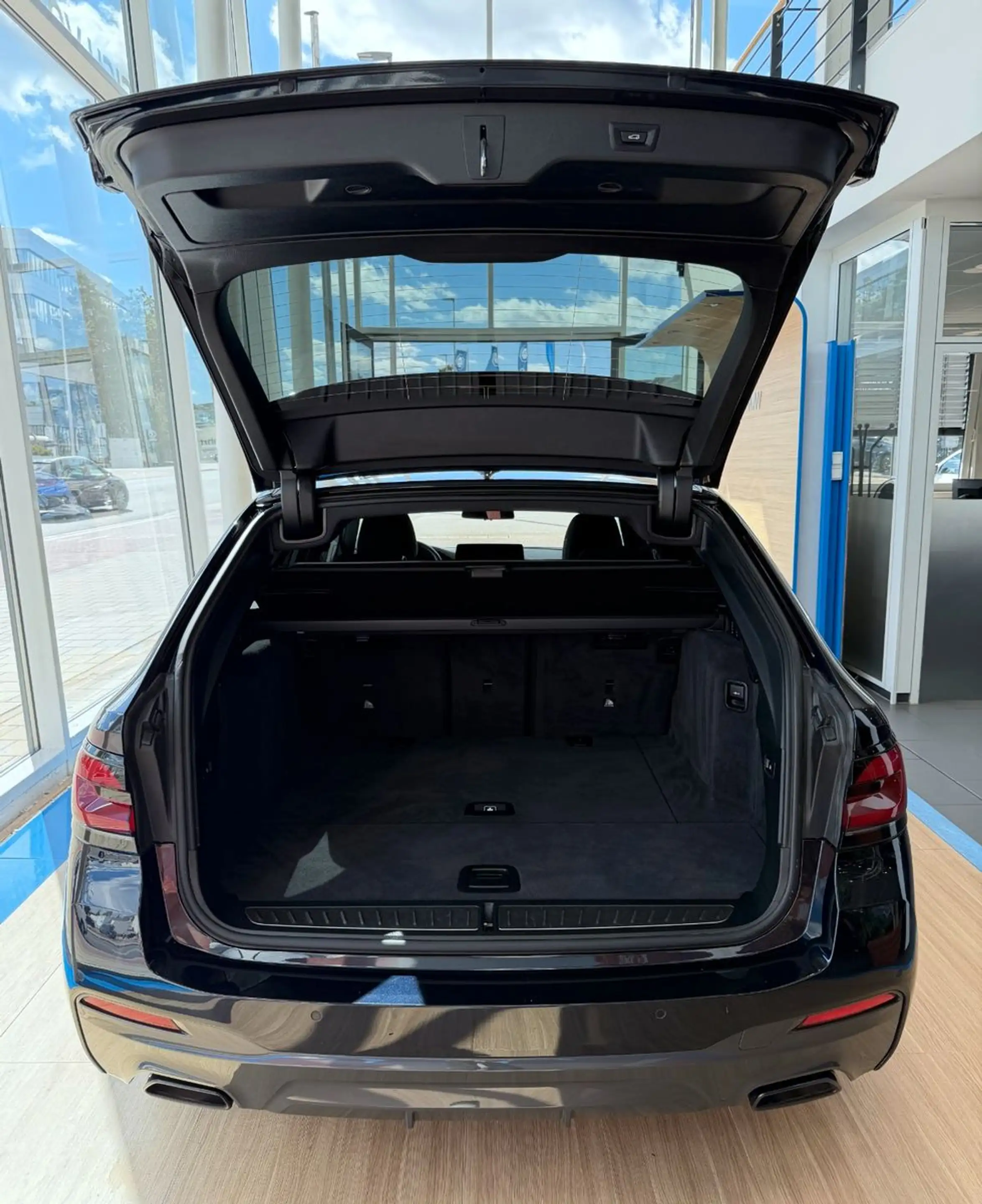 BMW 540 d xDrive Touring M Sport Panorama Memory ACC — photo 5