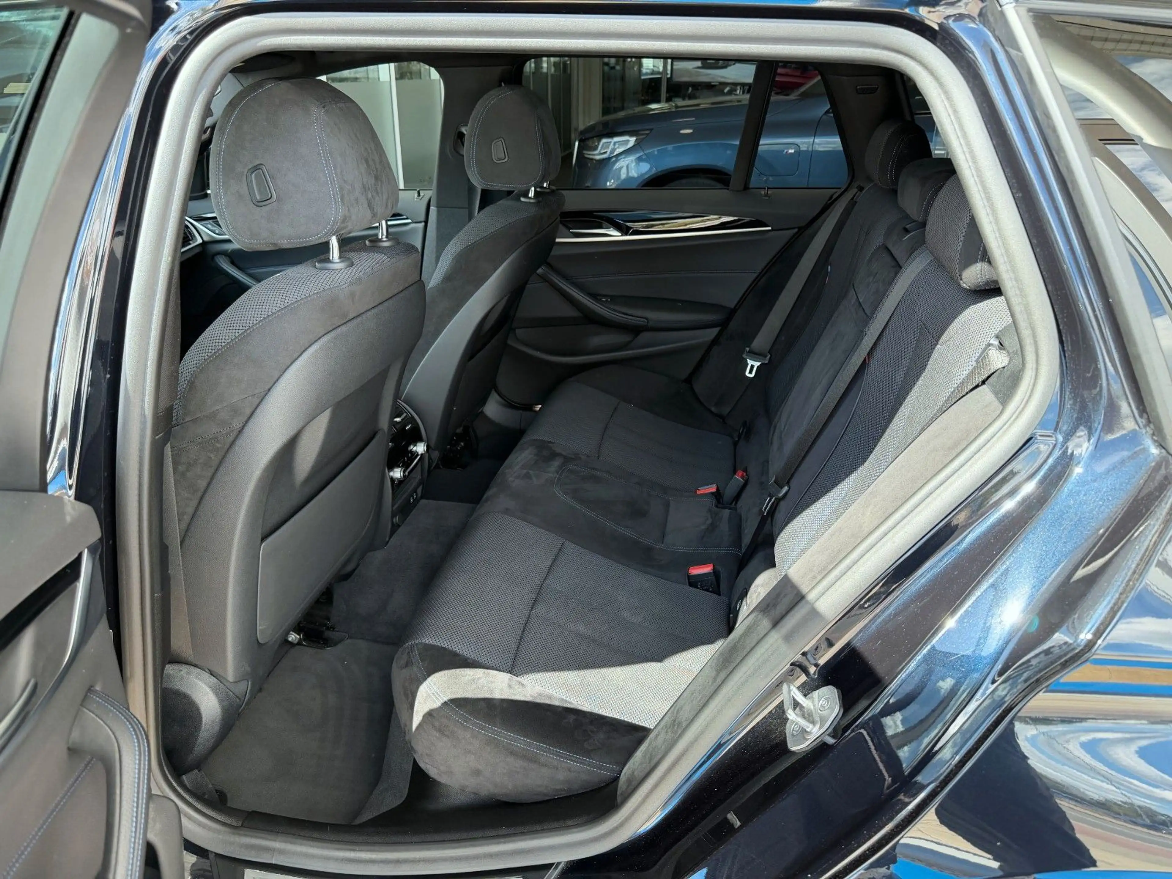 BMW 540 d xDrive Touring M Sport Panorama Memory ACC — photo 14