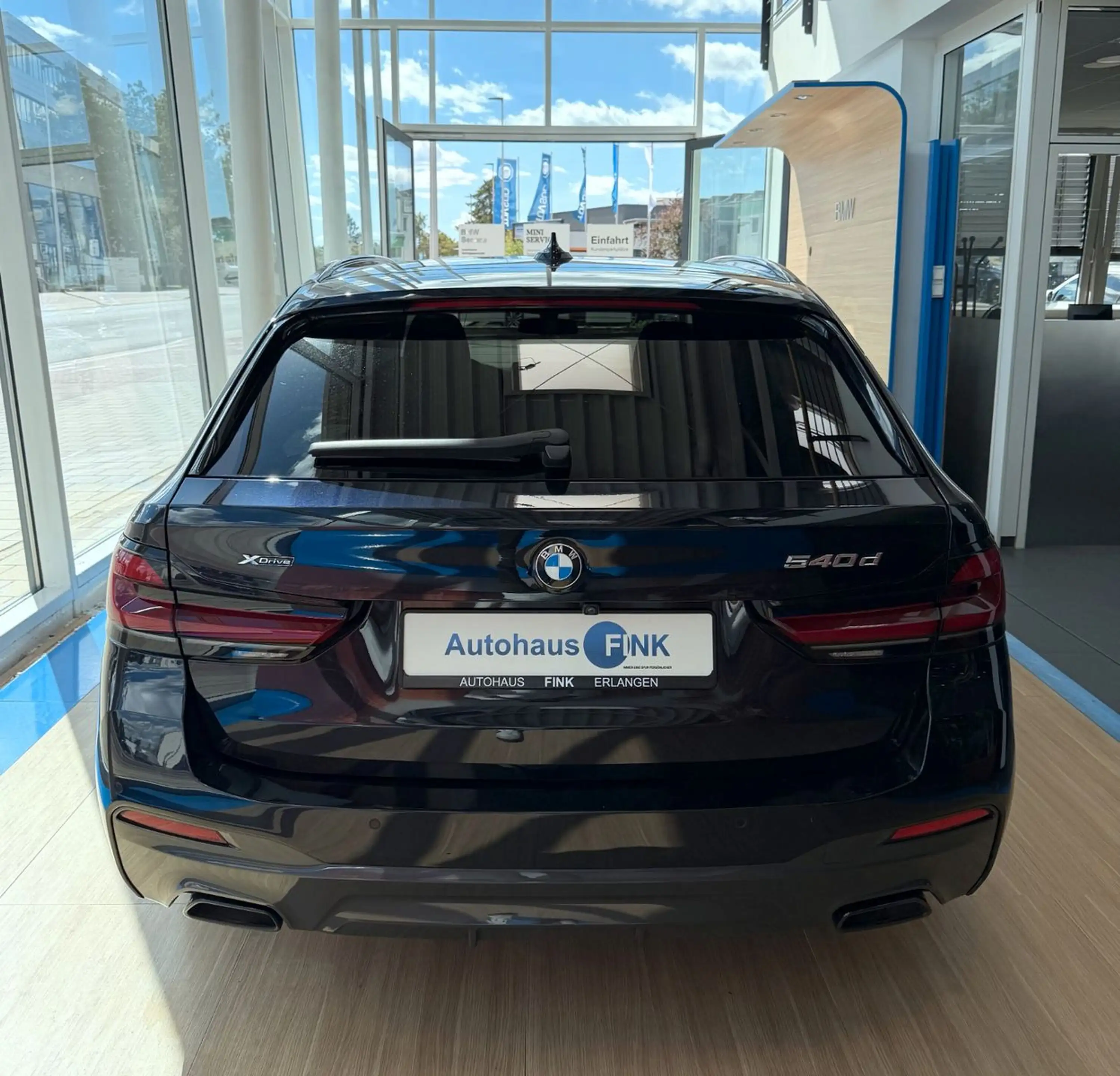 BMW 540 d xDrive Touring M Sport Panorama Memory ACC — photo 4