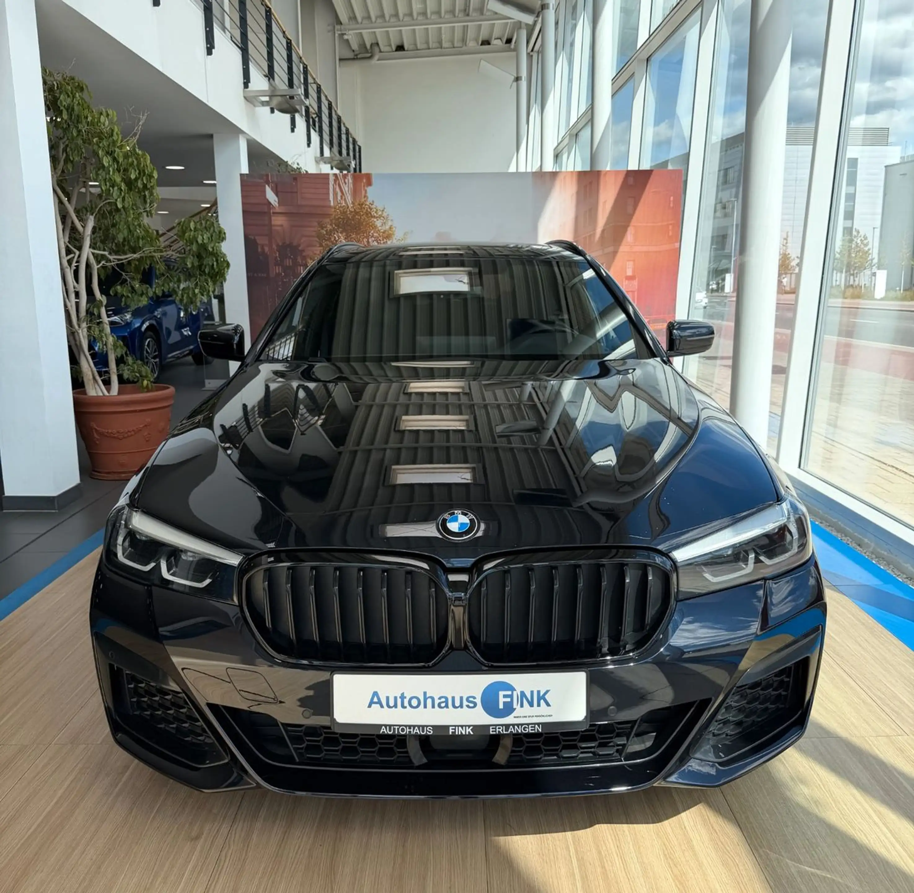 BMW 540 d xDrive Touring M Sport Panorama Memory ACC — photo 2