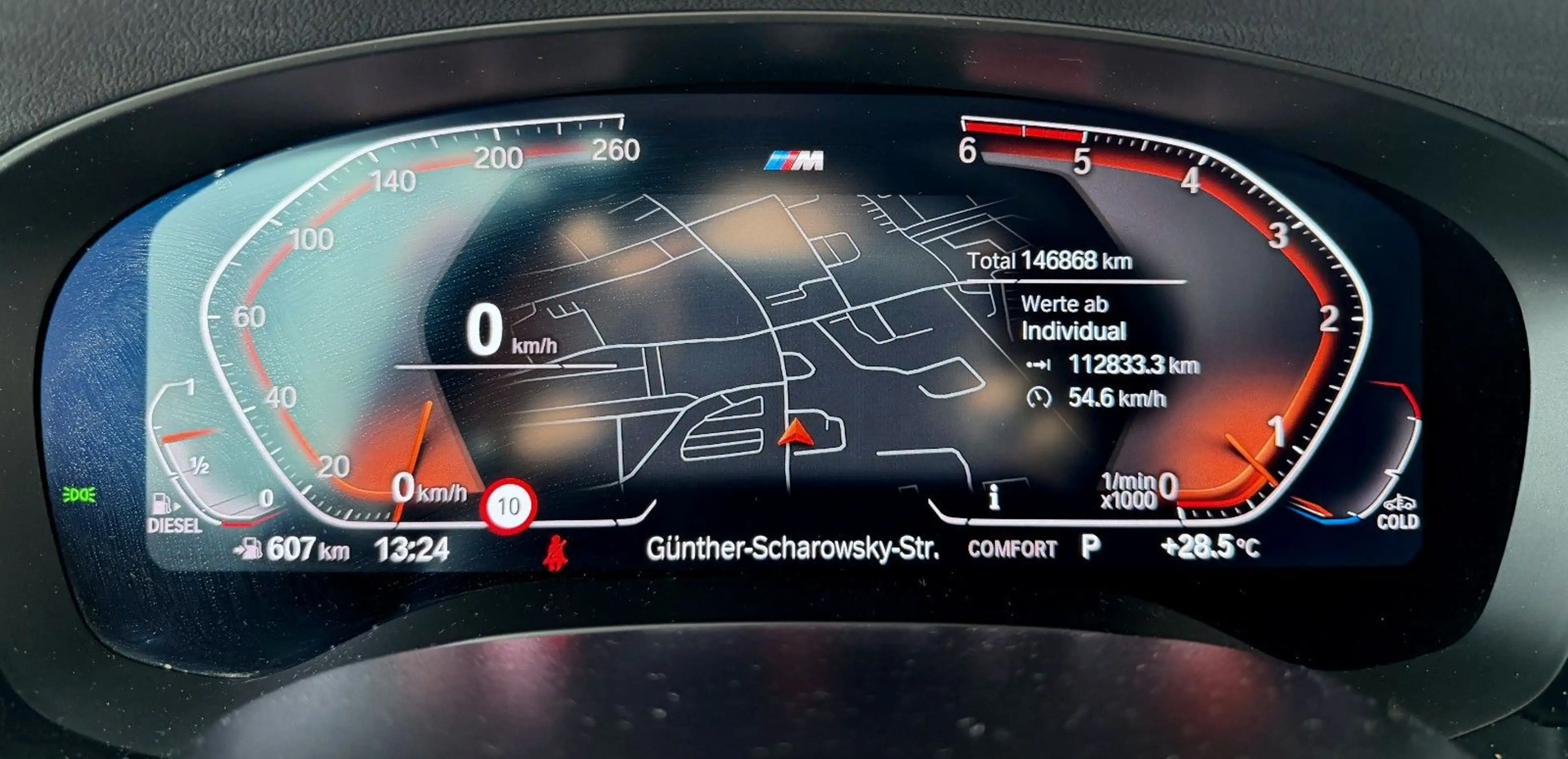 BMW 540 d xDrive Touring M Sport Panorama Memory ACC — photo 22