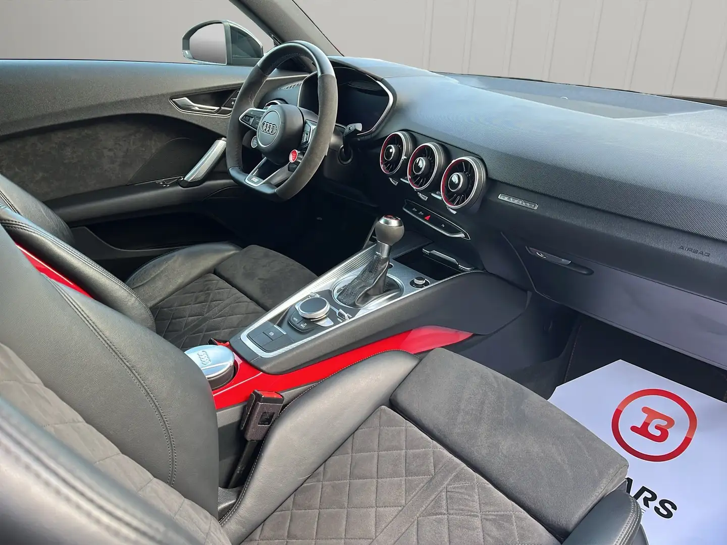 Audi TT RS Quattro 2.5TFSI 400PK | LED | NAVI | Zetelverwarm. Zwart - 2