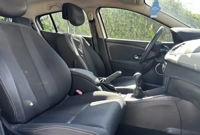 Renault Megane view 13