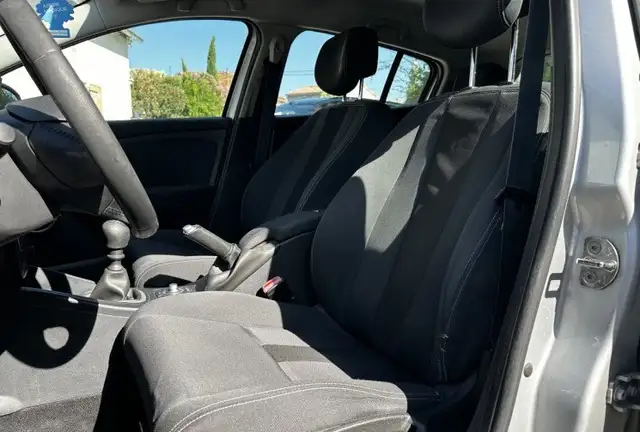 Renault Megane view 10