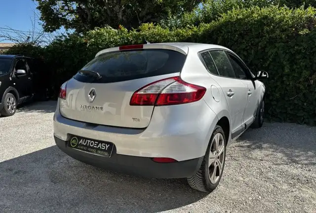 Renault Megane view 5