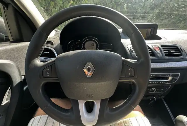 Renault Megane view 14