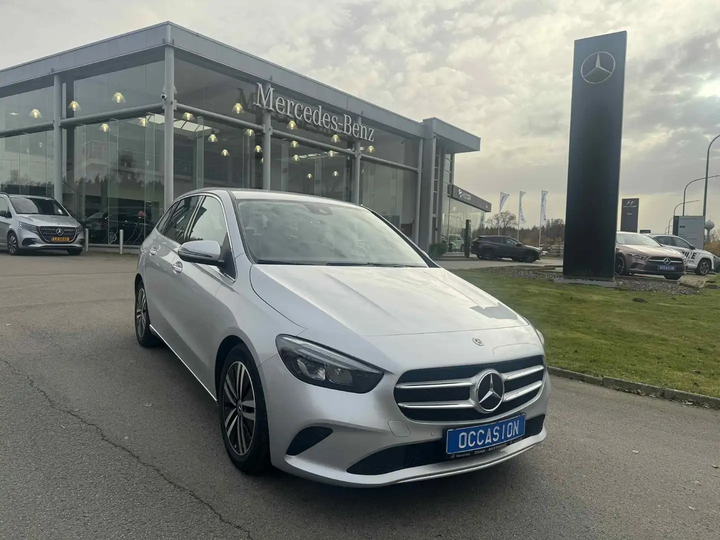 Mercedes-Benz B 160 B 160 - PROGRESSIVE - ATTACHE REMORQUE - MANUELLE Silber - 2