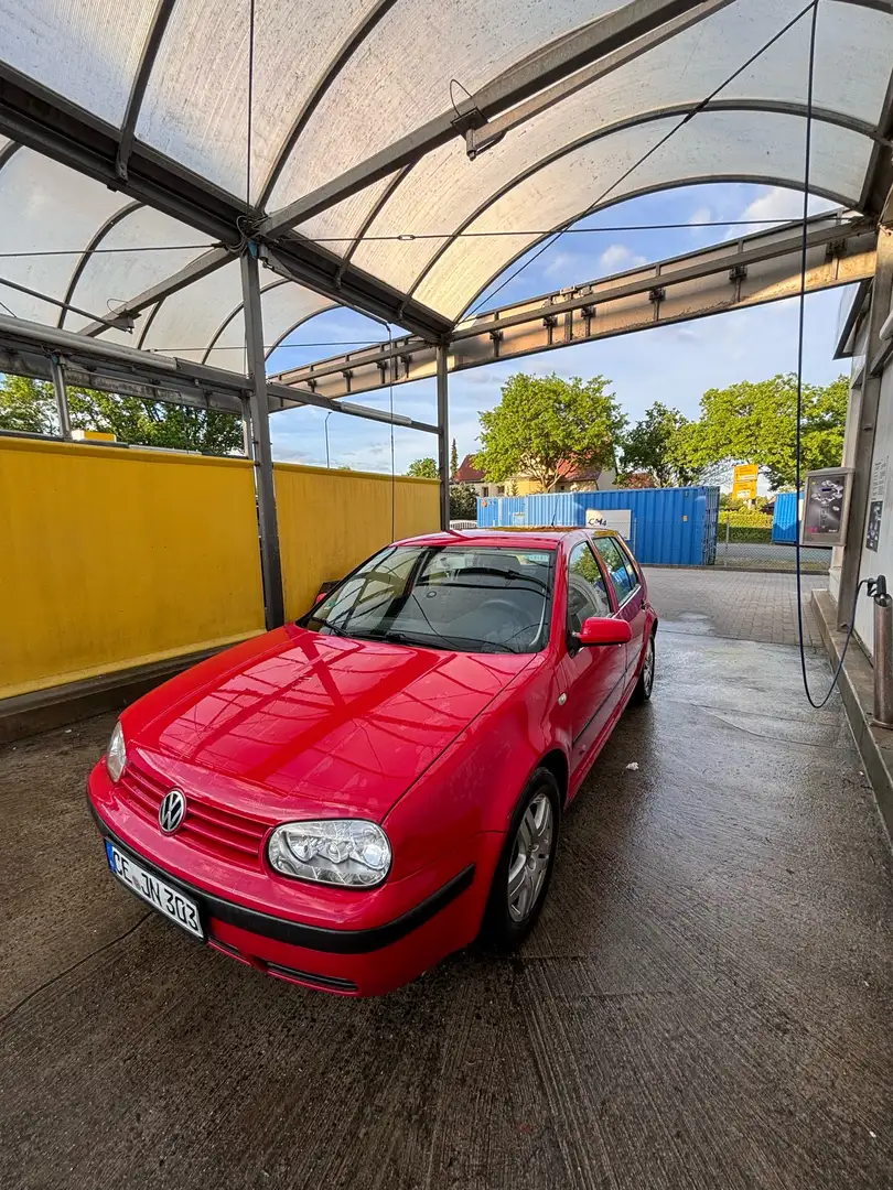 Volkswagen Golf Variant 1.6 crvena - 1