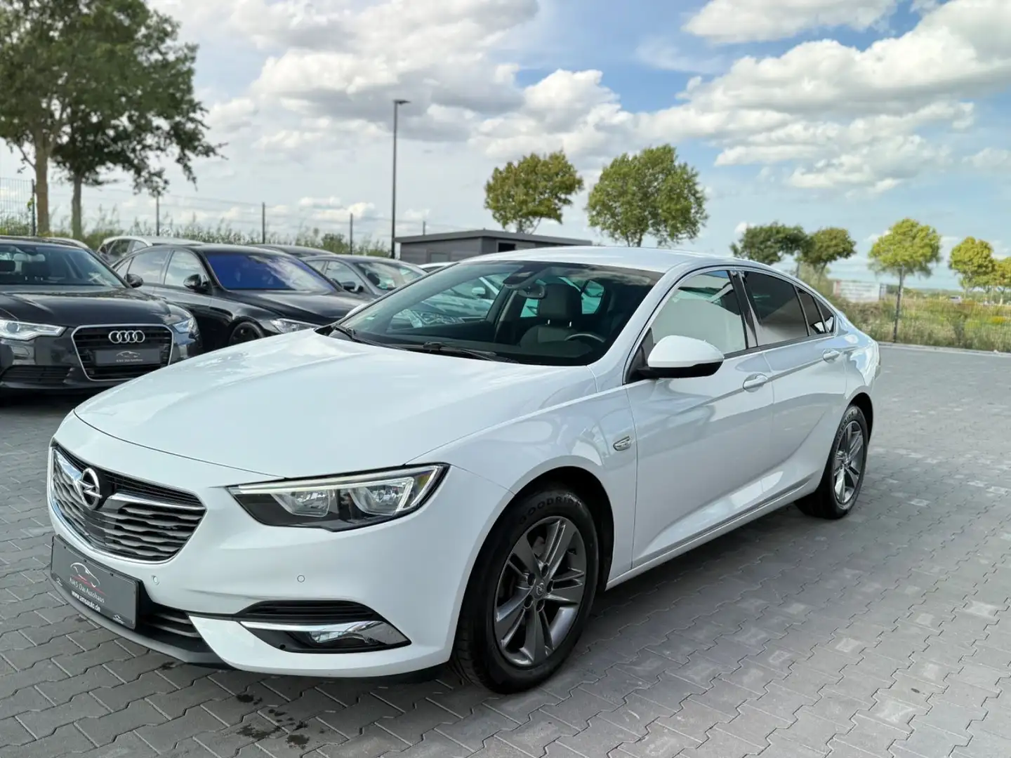 Opel Insignia B Grand Sport Dynamic 2.0 CDTI Auto. Le Weiß - 1