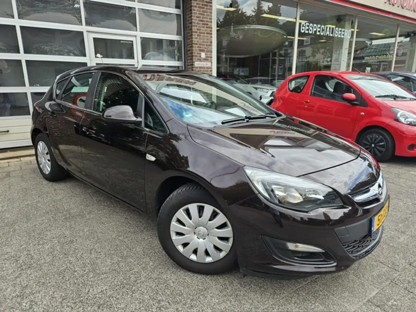 Opel Astra 1.4 Turbo Edition Barna - 2