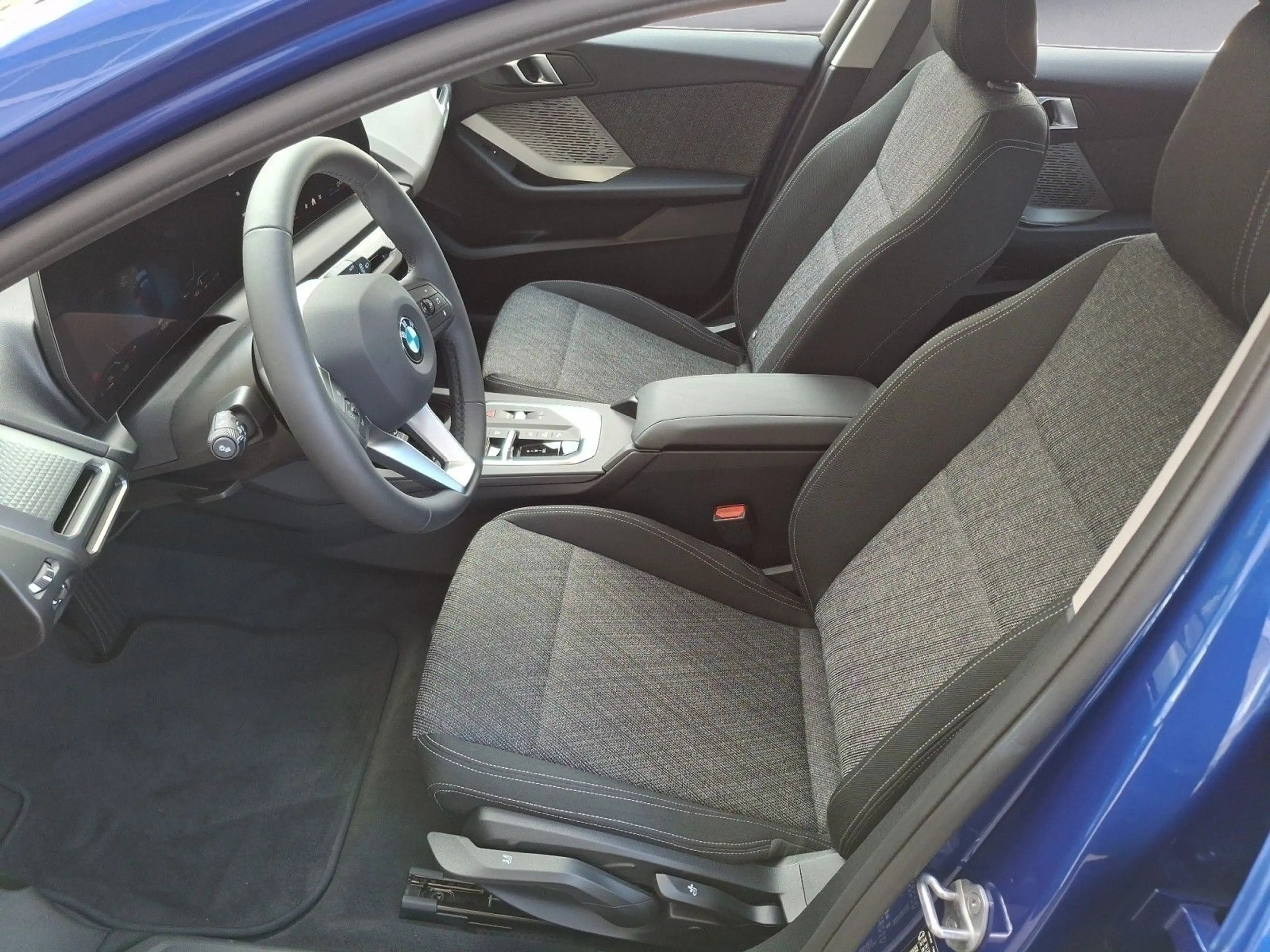 BMW 120 d M Sport Navi Head-Up RFK Komfortzugang — photo 8